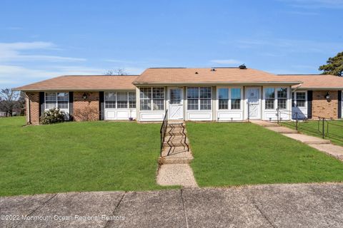 Condo For Sale - 10 Edinburgh Lane #A<br/> Ocean County, Manchester, NJ 08759