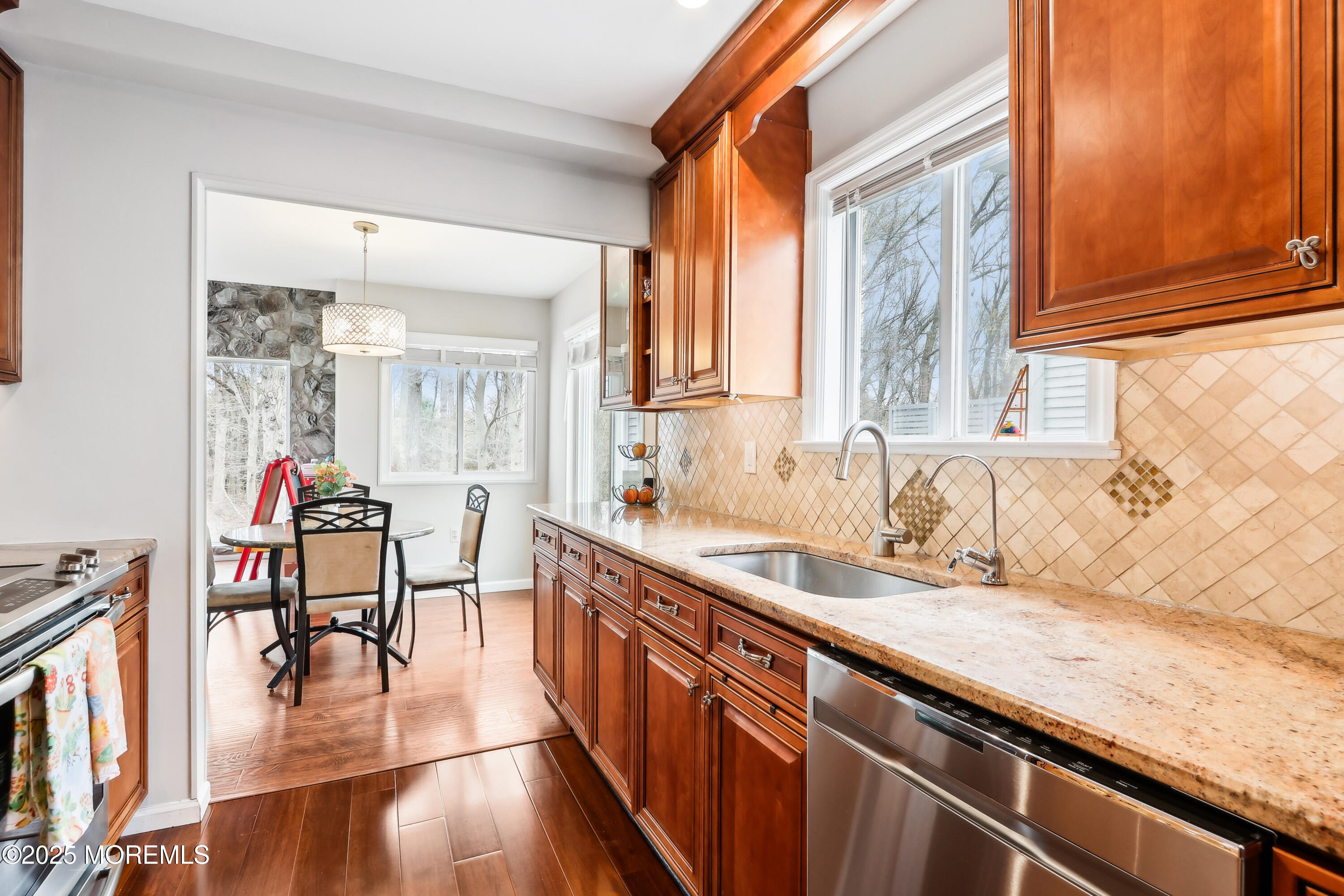 15 Pemberton Drive, Matawan, New Jersey image 24