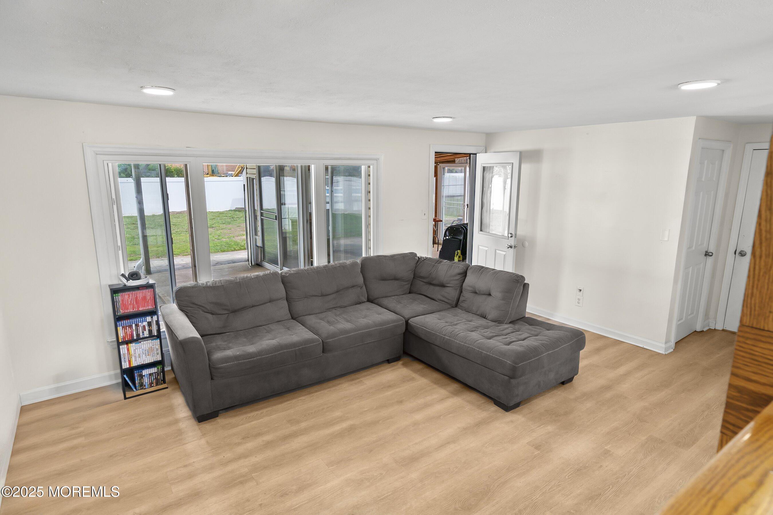 39 Scholer Drive, Union Beach, New Jersey image 18