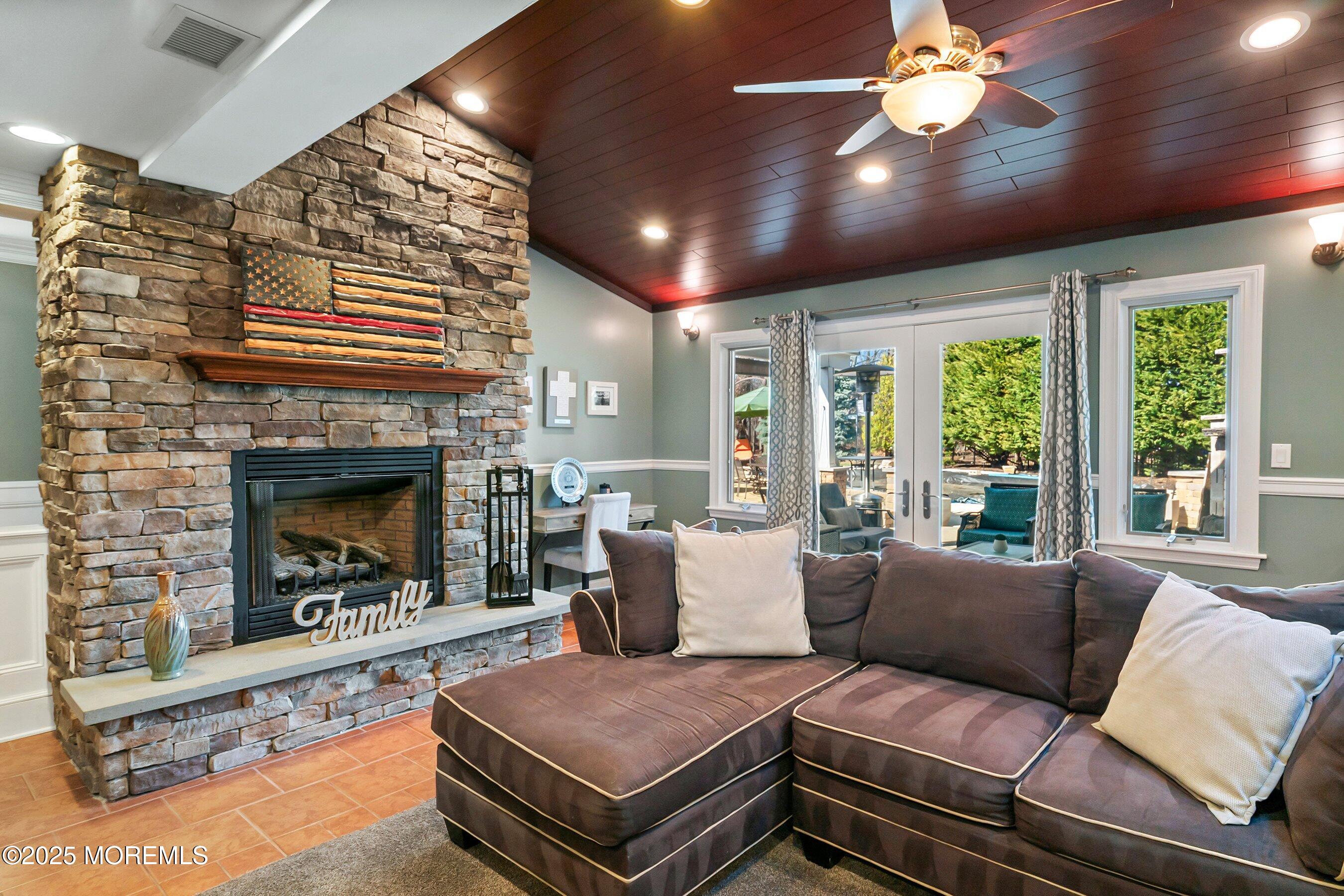 65 Woodstock Place, Freehold, New Jersey image 21