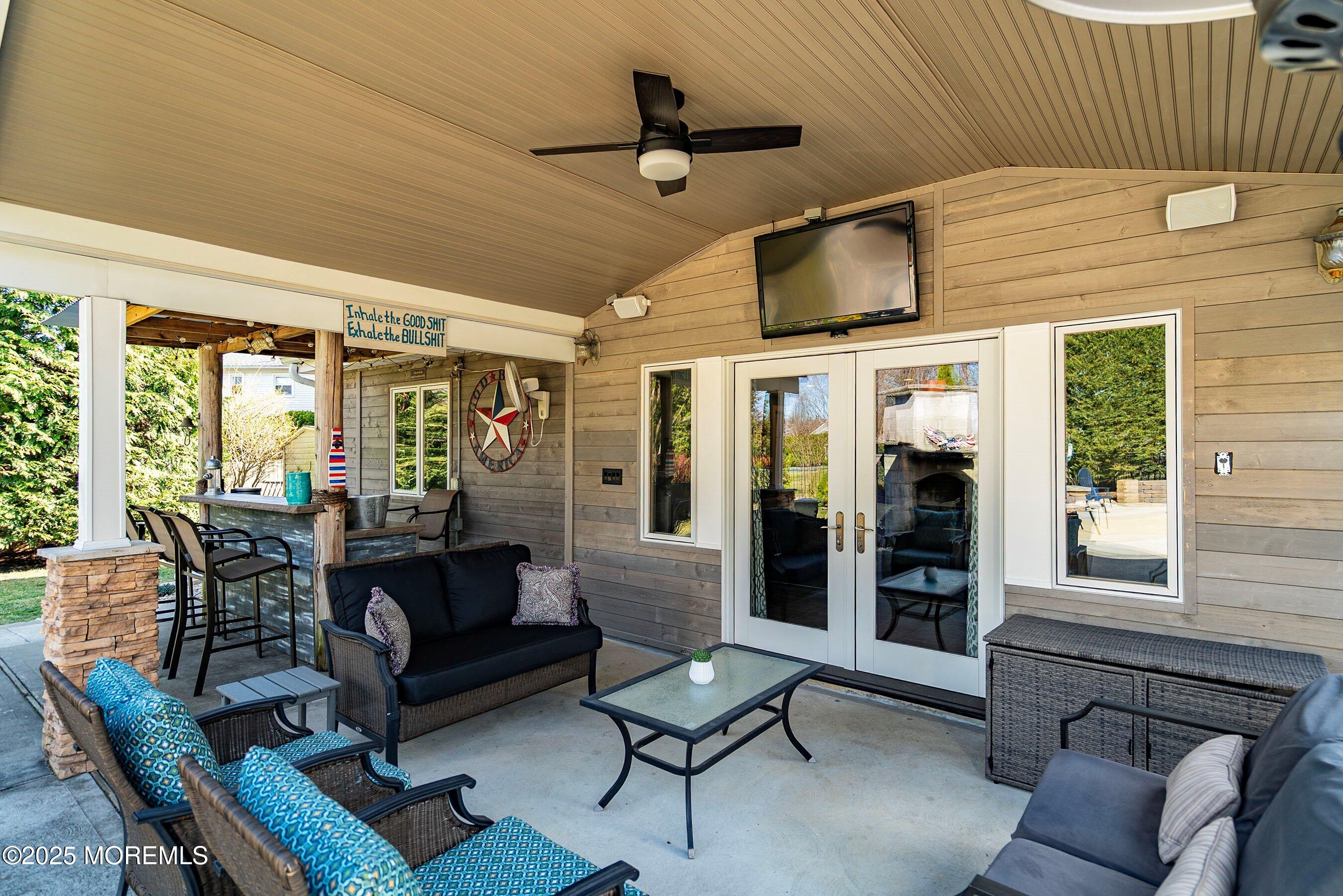 65 Woodstock Place, Freehold, New Jersey image 5
