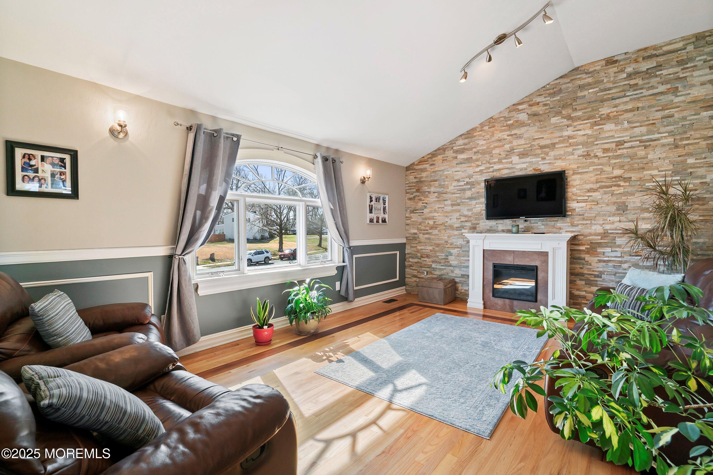 65 Woodstock Place, Freehold, New Jersey image 12