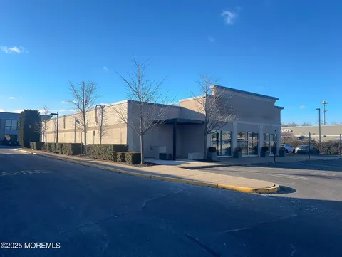 MLS: 22500096