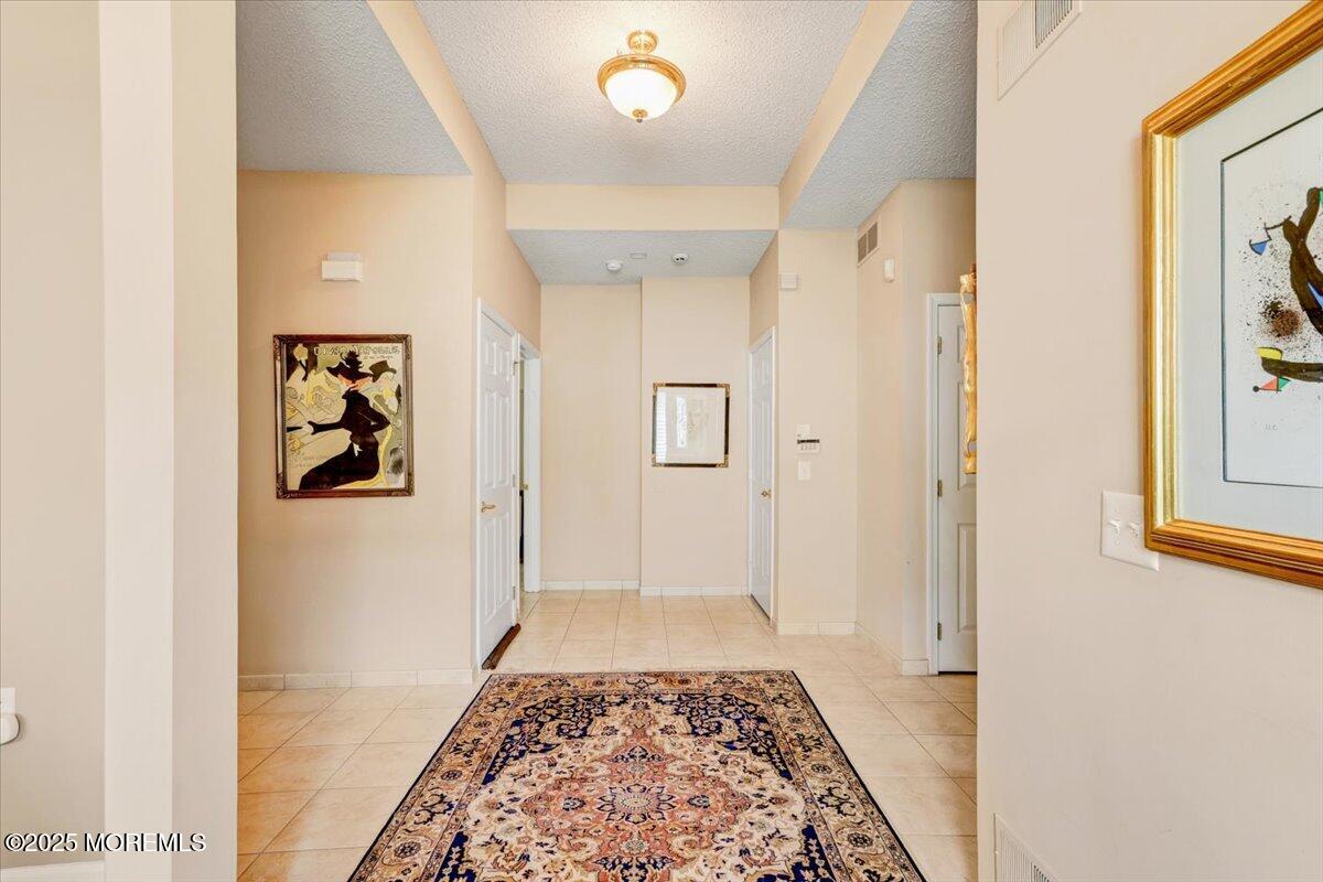 35 Brighton Court, Monroe Township, New Jersey image 4