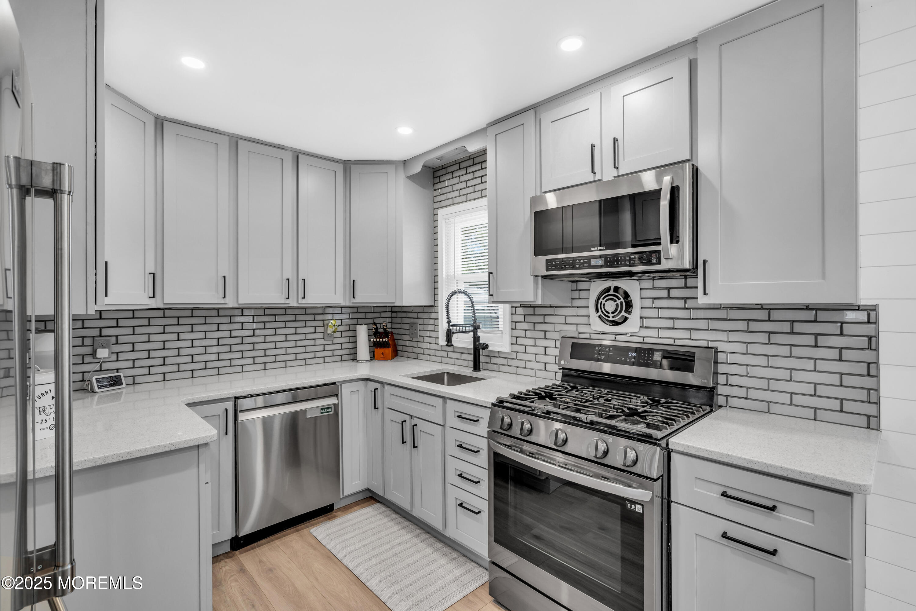 716 Leeward Avenue, Beachwood, New Jersey image 3