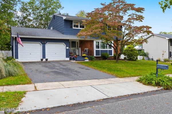 16 TWAIN DR, ALLENTOWN, NJ 08501 - Image f021aff5a0e3e38f2a3ba603f21fa12d/1484733019