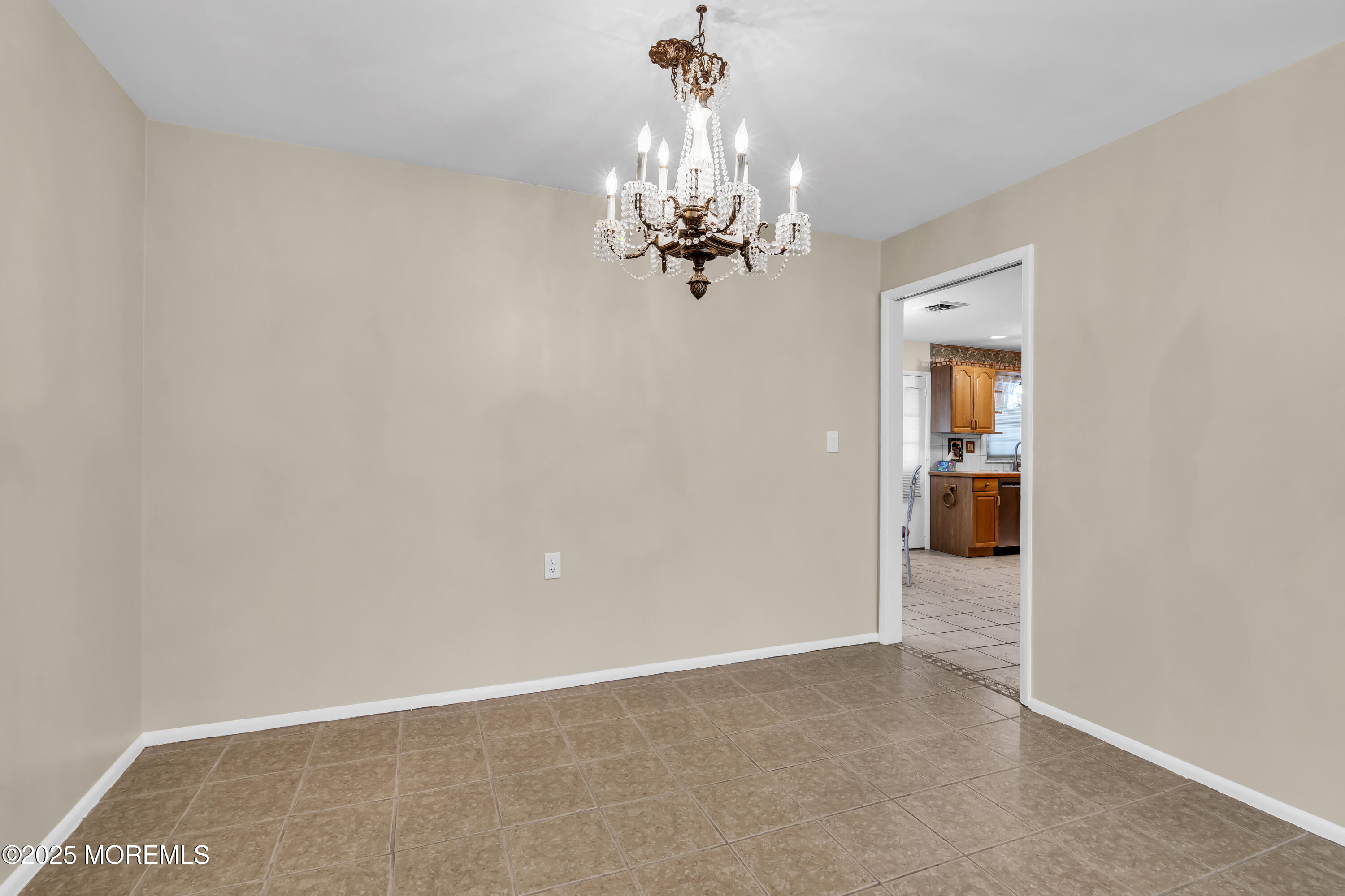 288 E Malvern Court #B, Lakewood, New Jersey image 6