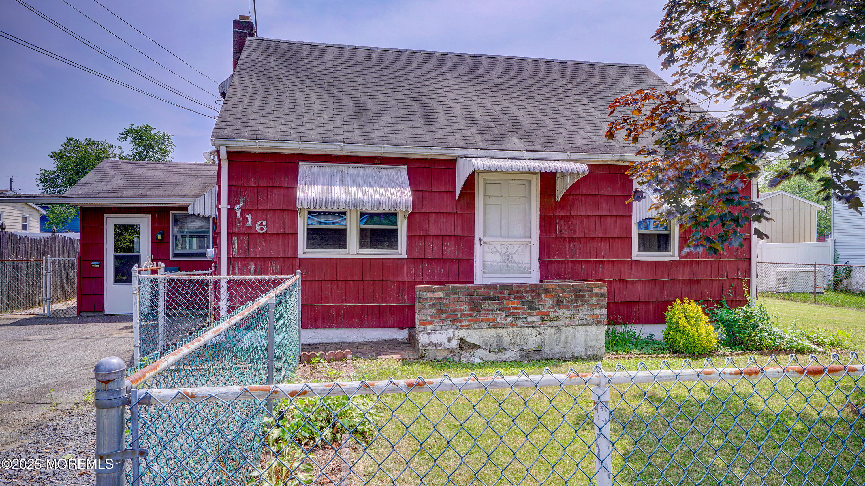 116 Hudson Avenue