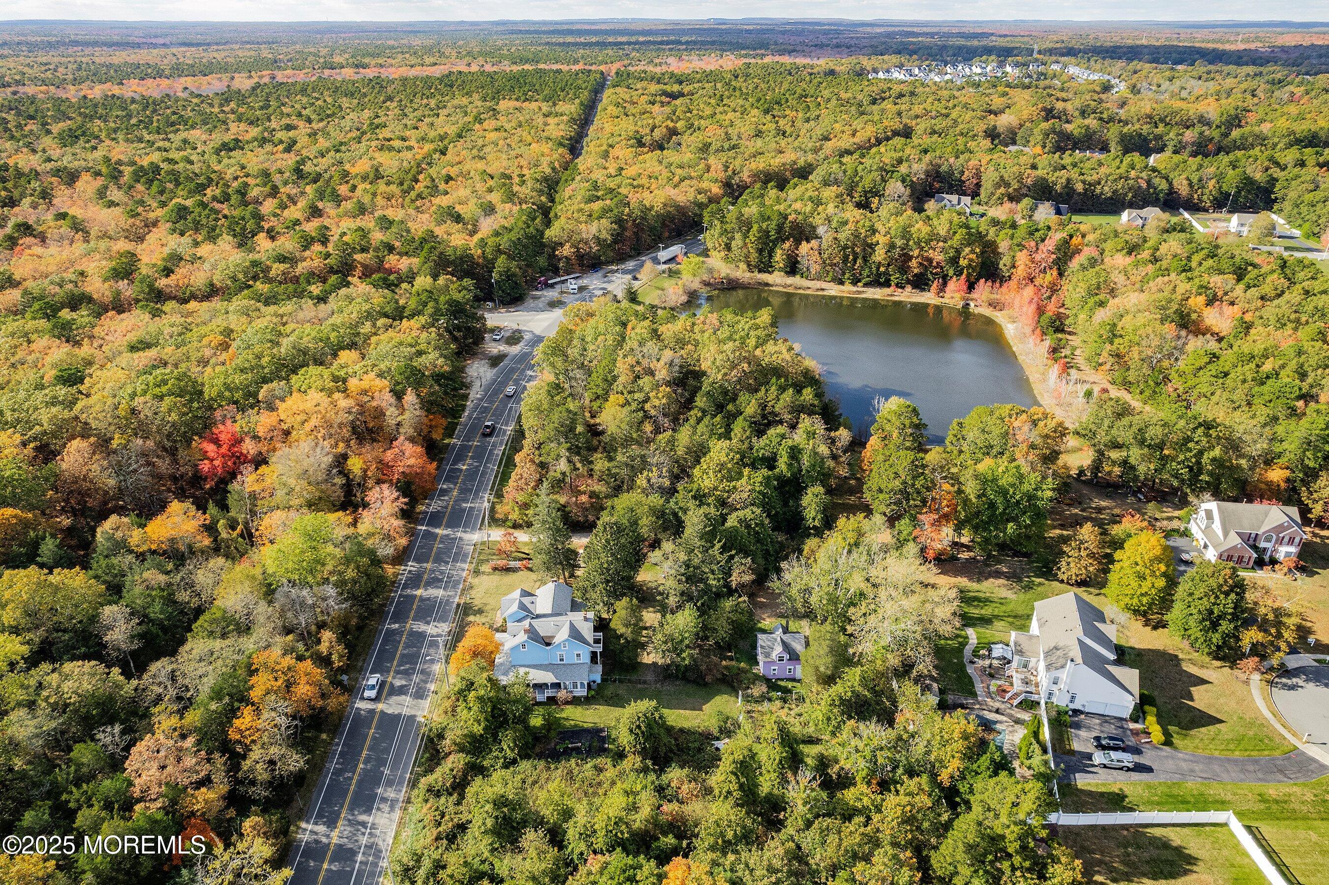 693 E Veterans Highway