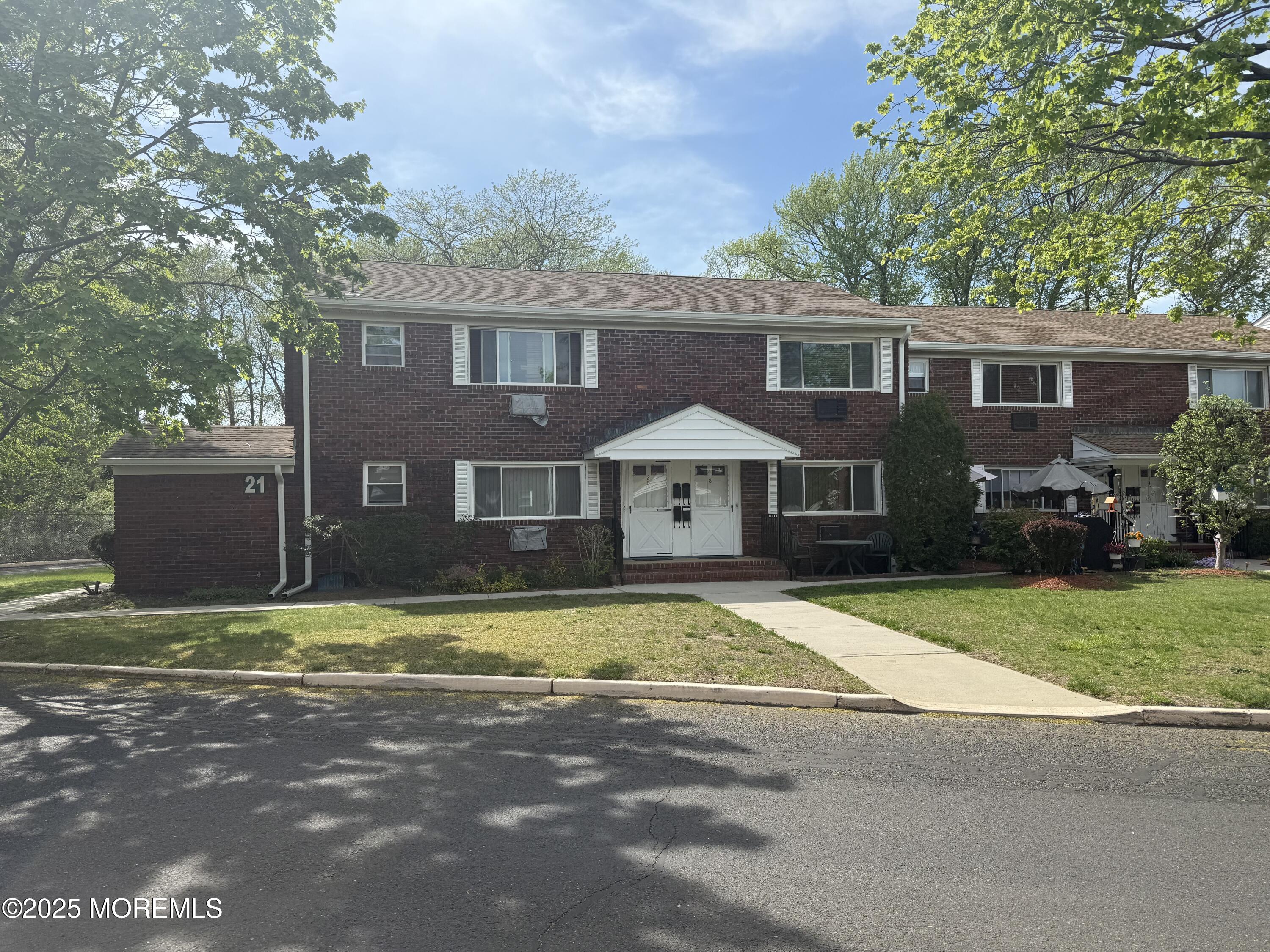 20B Juniper Lane, Eatontown, New Jersey image 1