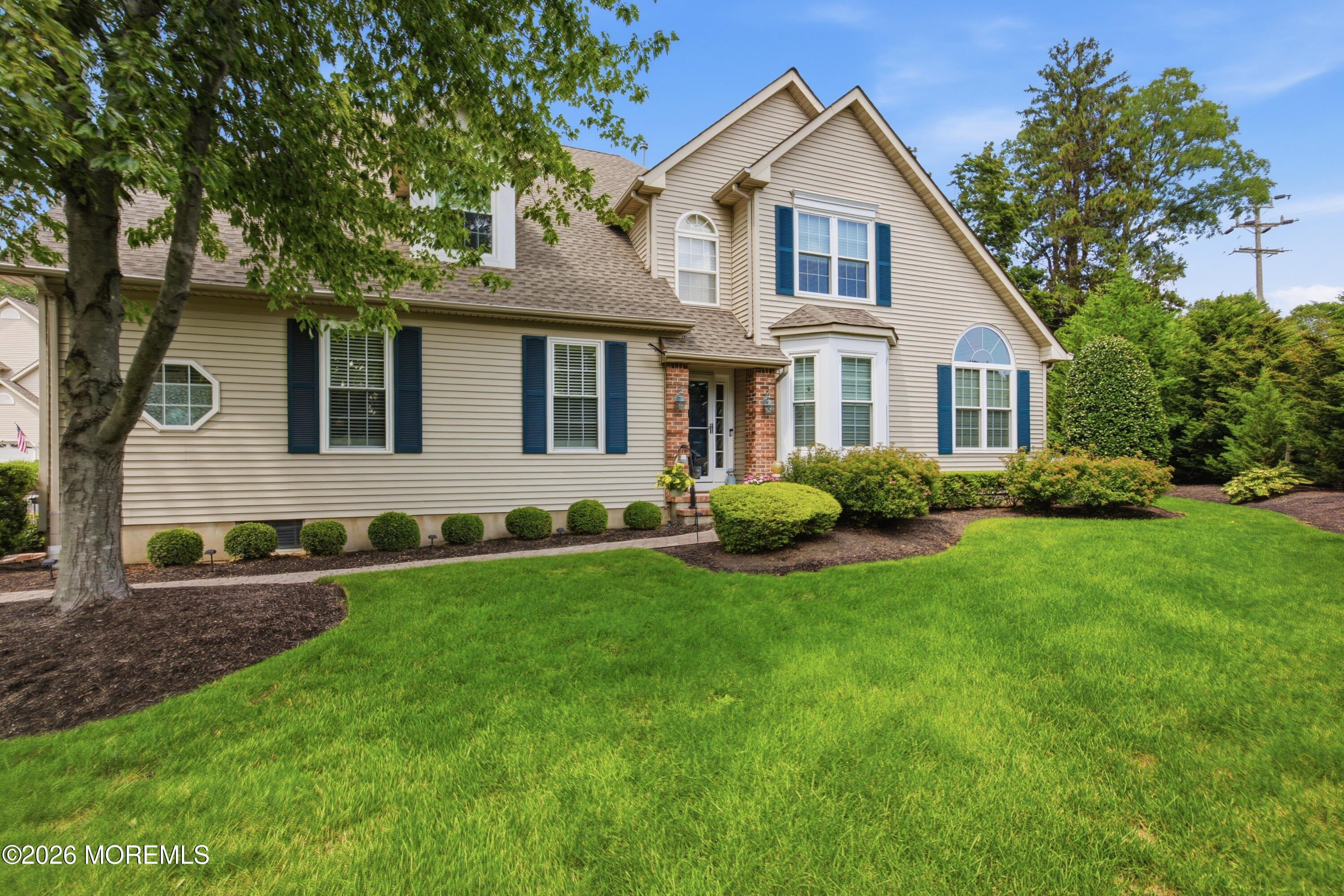 12 Courtyard Lane