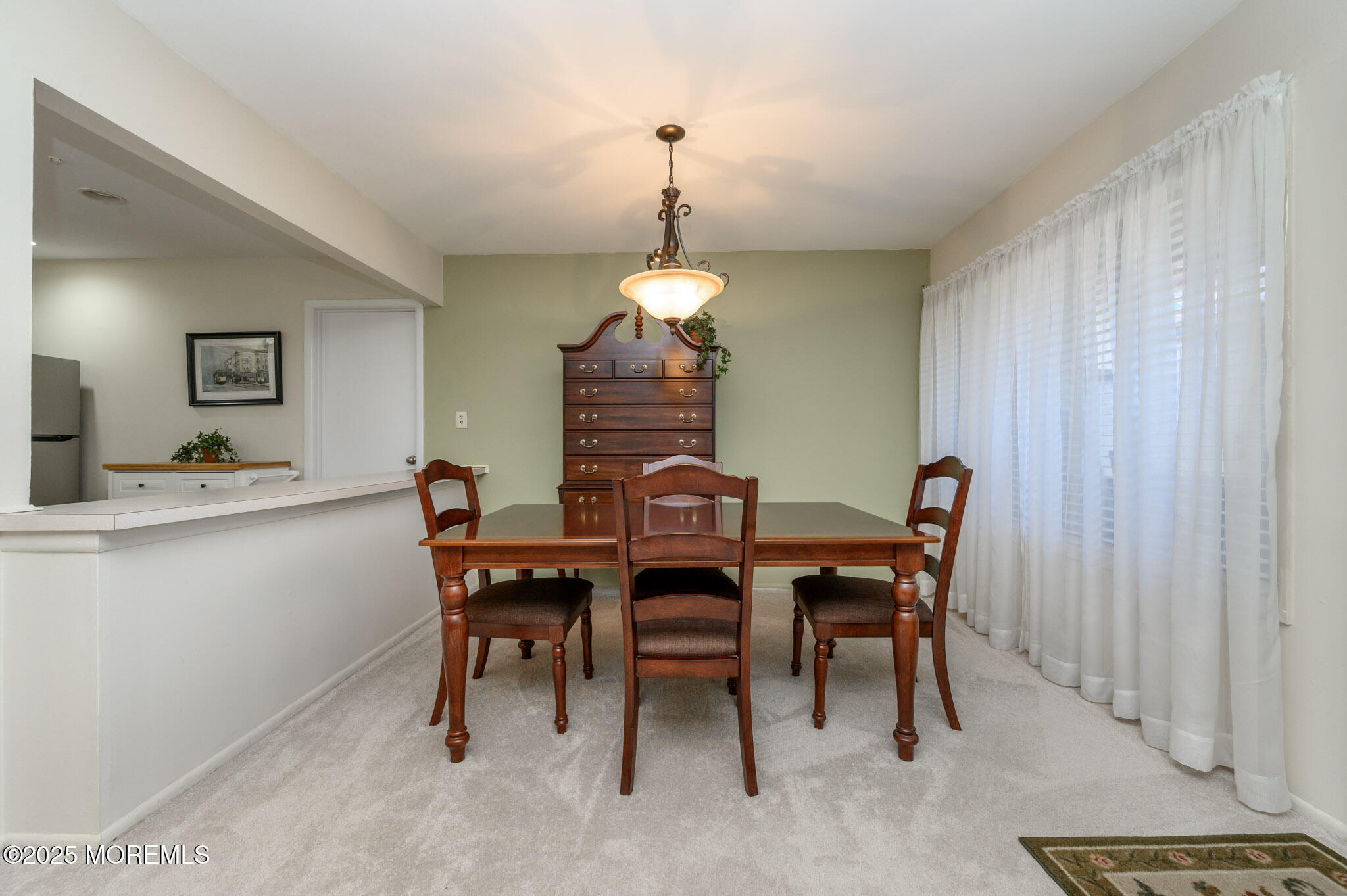 110 Amberly Drive #E, Manalapan, New Jersey image 9