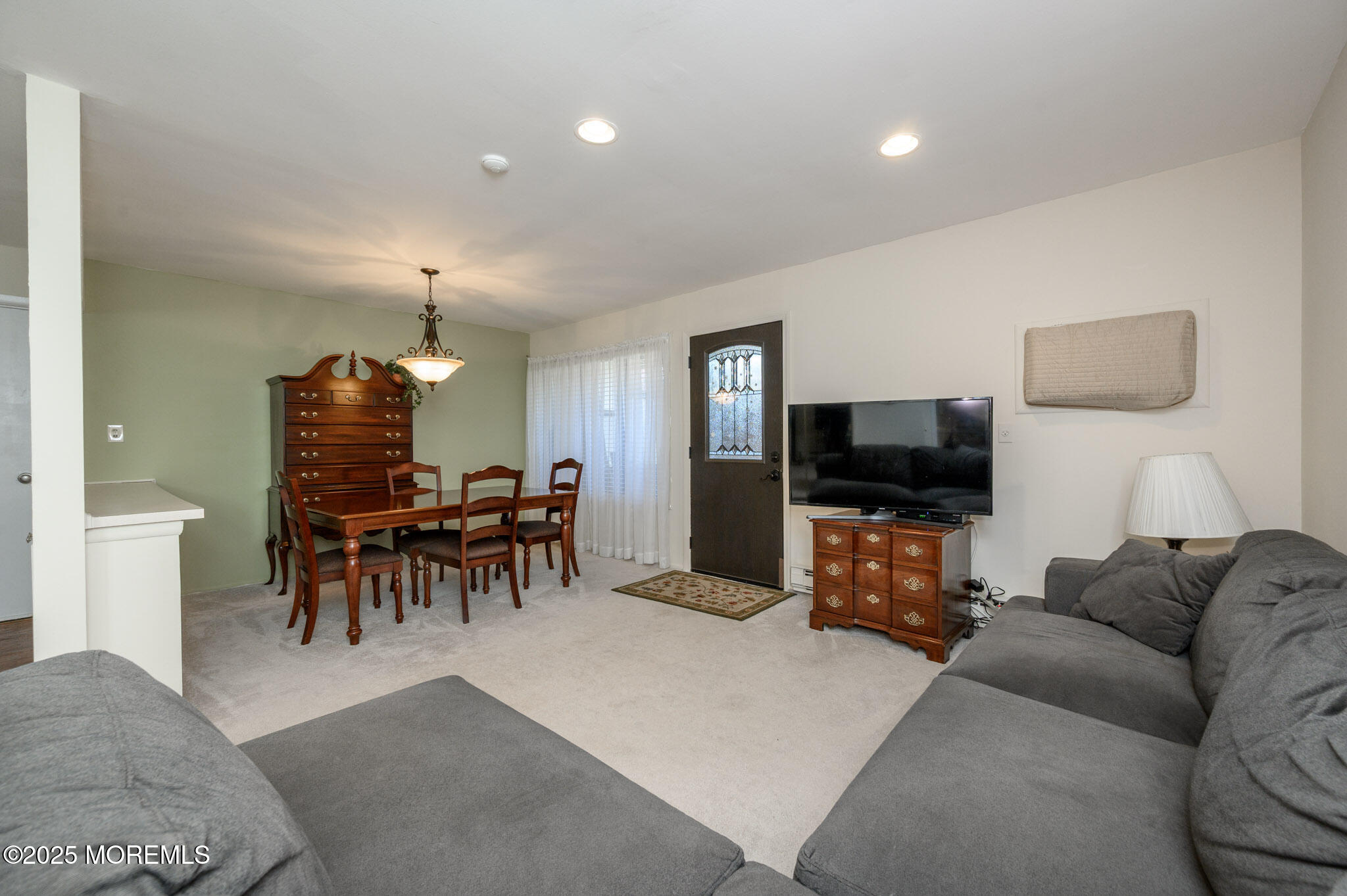 110 Amberly Drive #E, Manalapan, New Jersey image 6