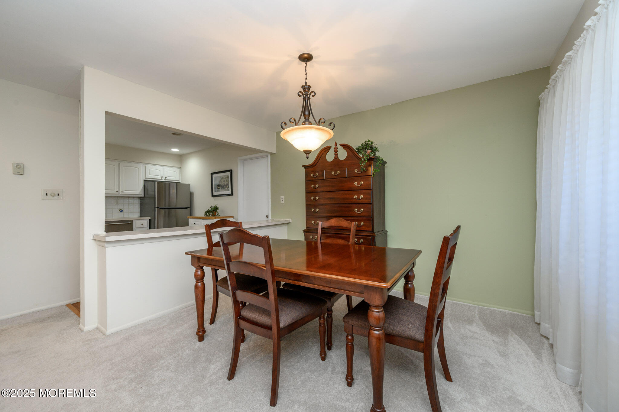110 Amberly Drive #E, Manalapan, New Jersey image 8