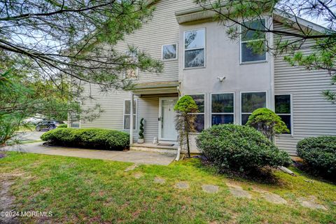 12 Parkside Drive, Jamesburg, NJ 08831 - MLS#: 22423698