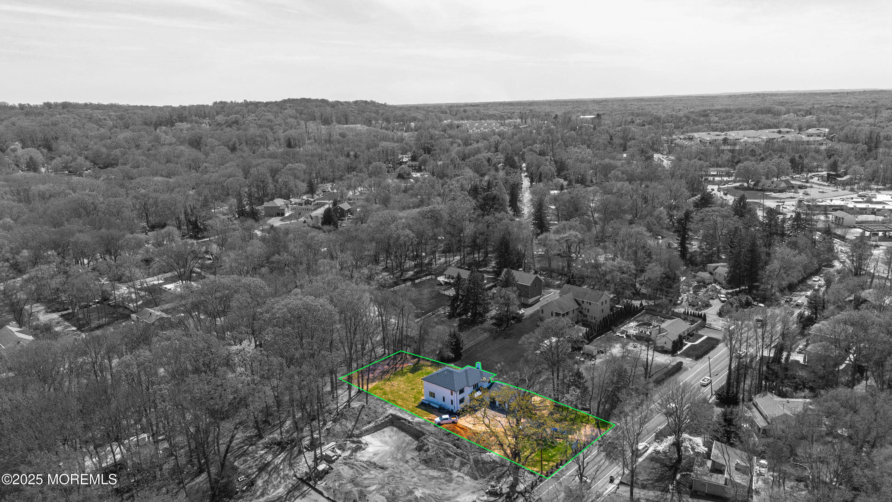 18 Lloyd Road, Morganville, New Jersey image 36