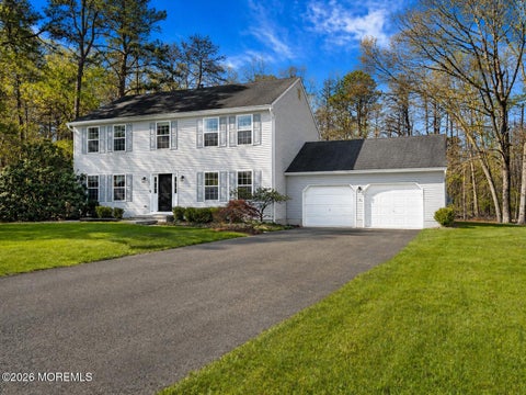Homes For Sale - 14 Aspen Court<br/> Jackson, NJ 08527