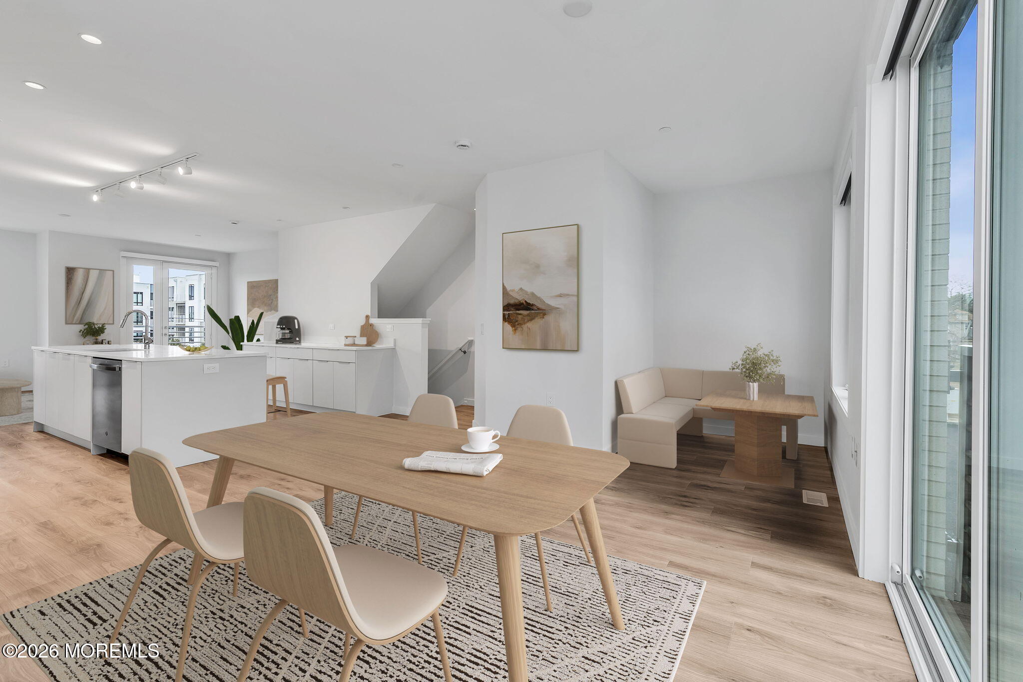 1150 Kingsley Street TH203-2