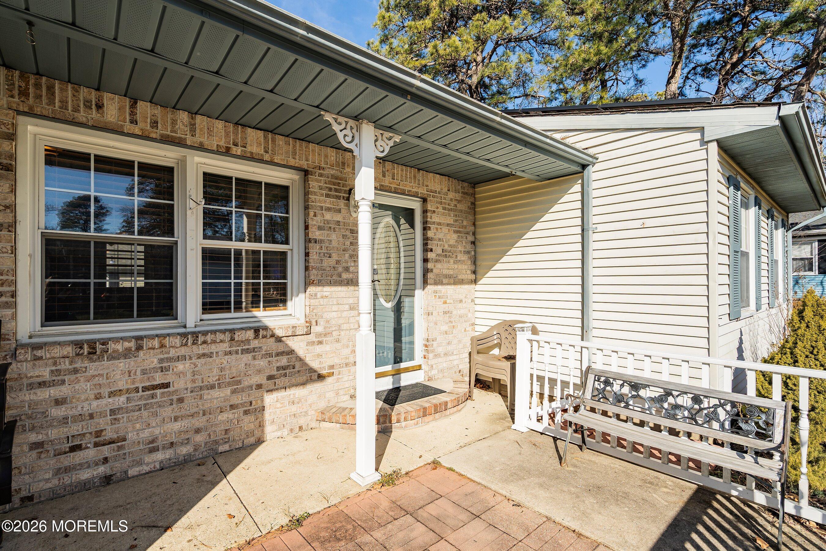 56 S Chestnut Avenue