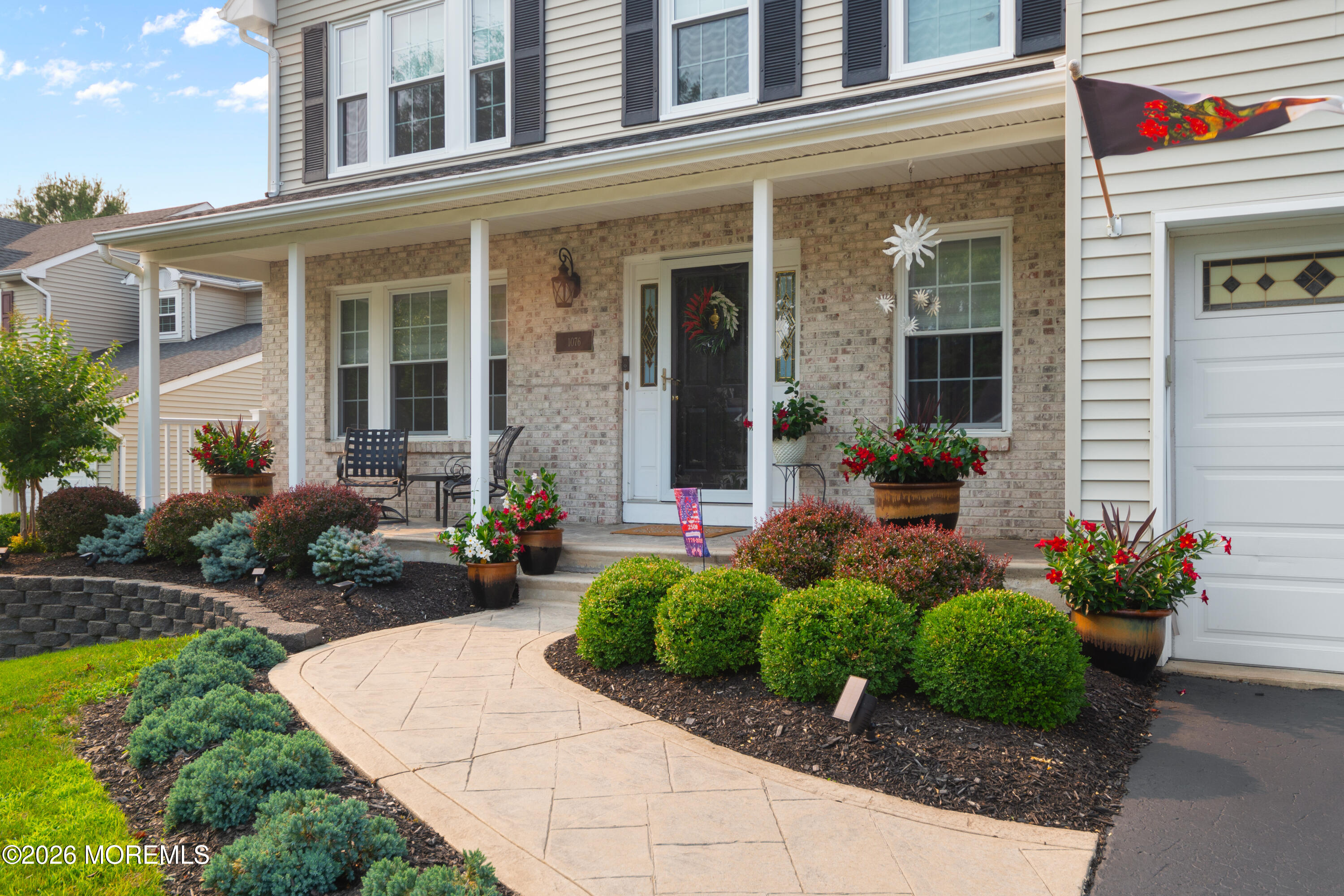 1076 White Oak Court