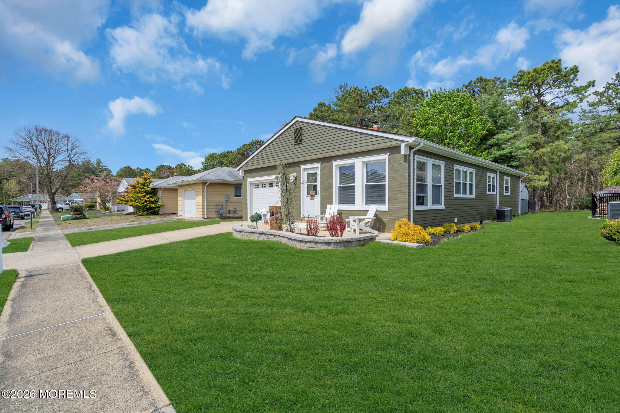 17 Cabrillo Boulevard