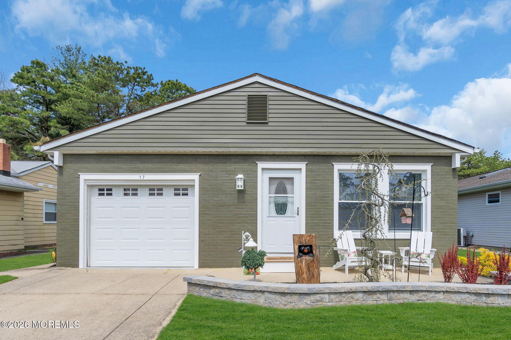 17 Cabrillo Boulevard