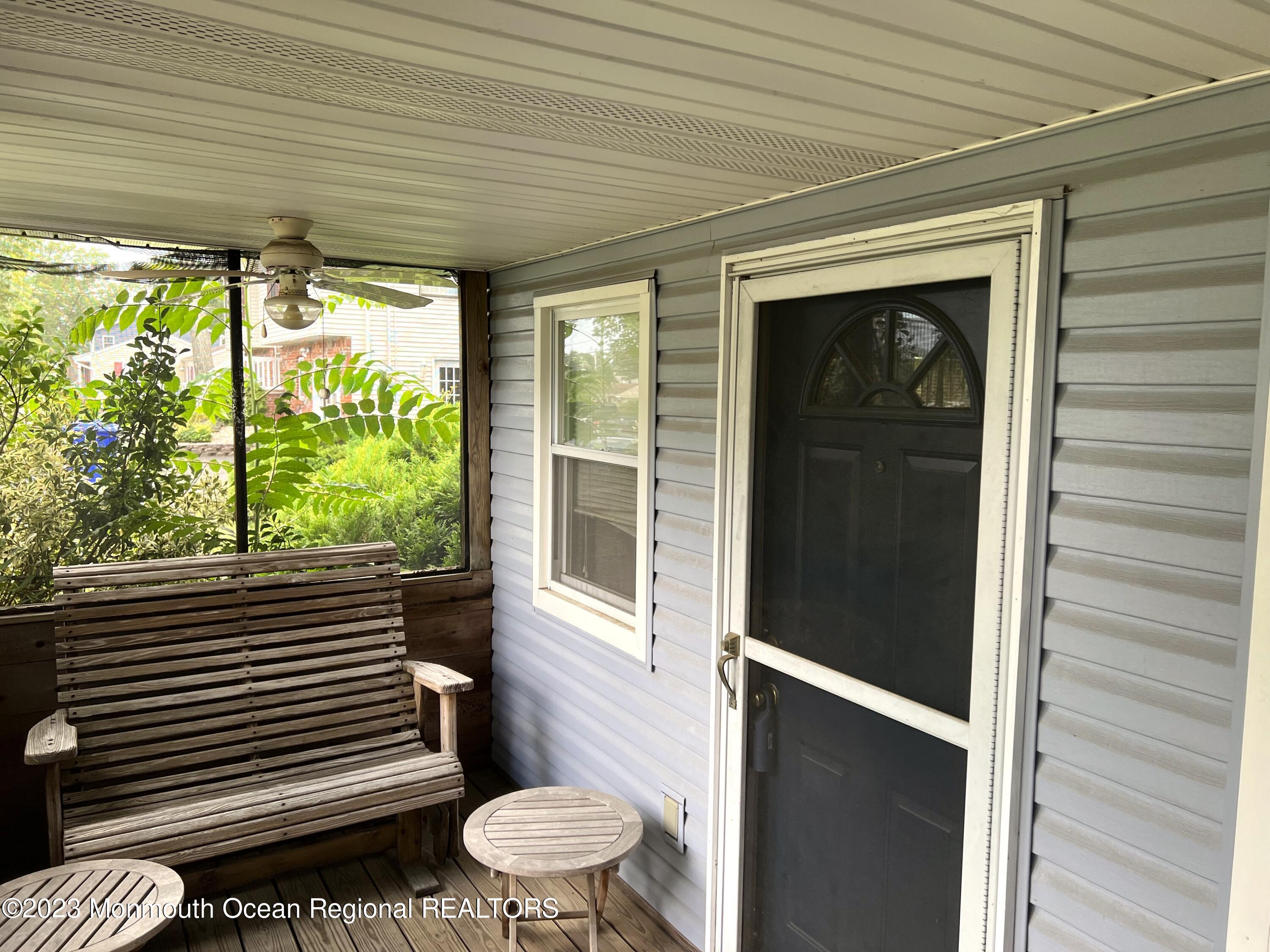 Photo 3 of 23 of 1625 W Princeton Avenue house