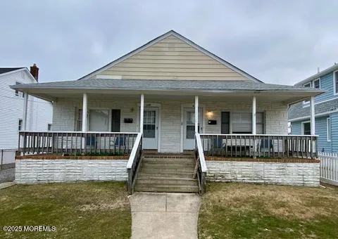 MLS: 22507220