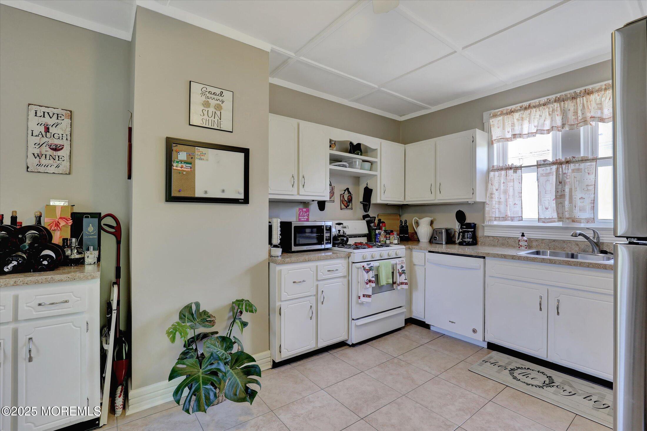 689 Morford Avenue, Long Branch, New Jersey image 20
