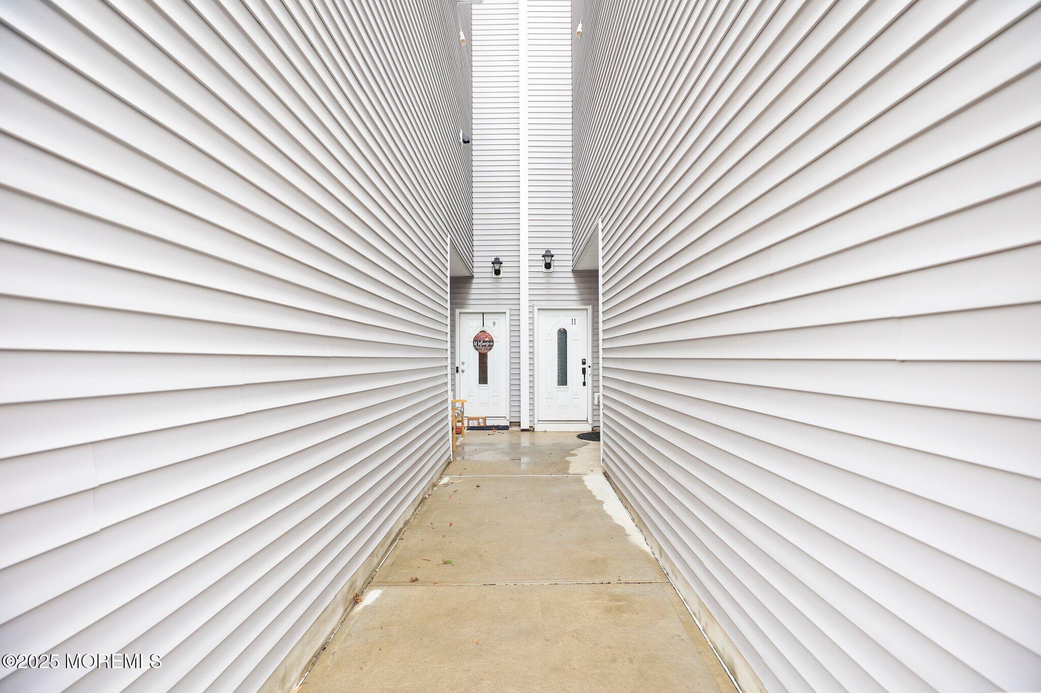 8 Emily Court, Hazlet, New Jersey image 3