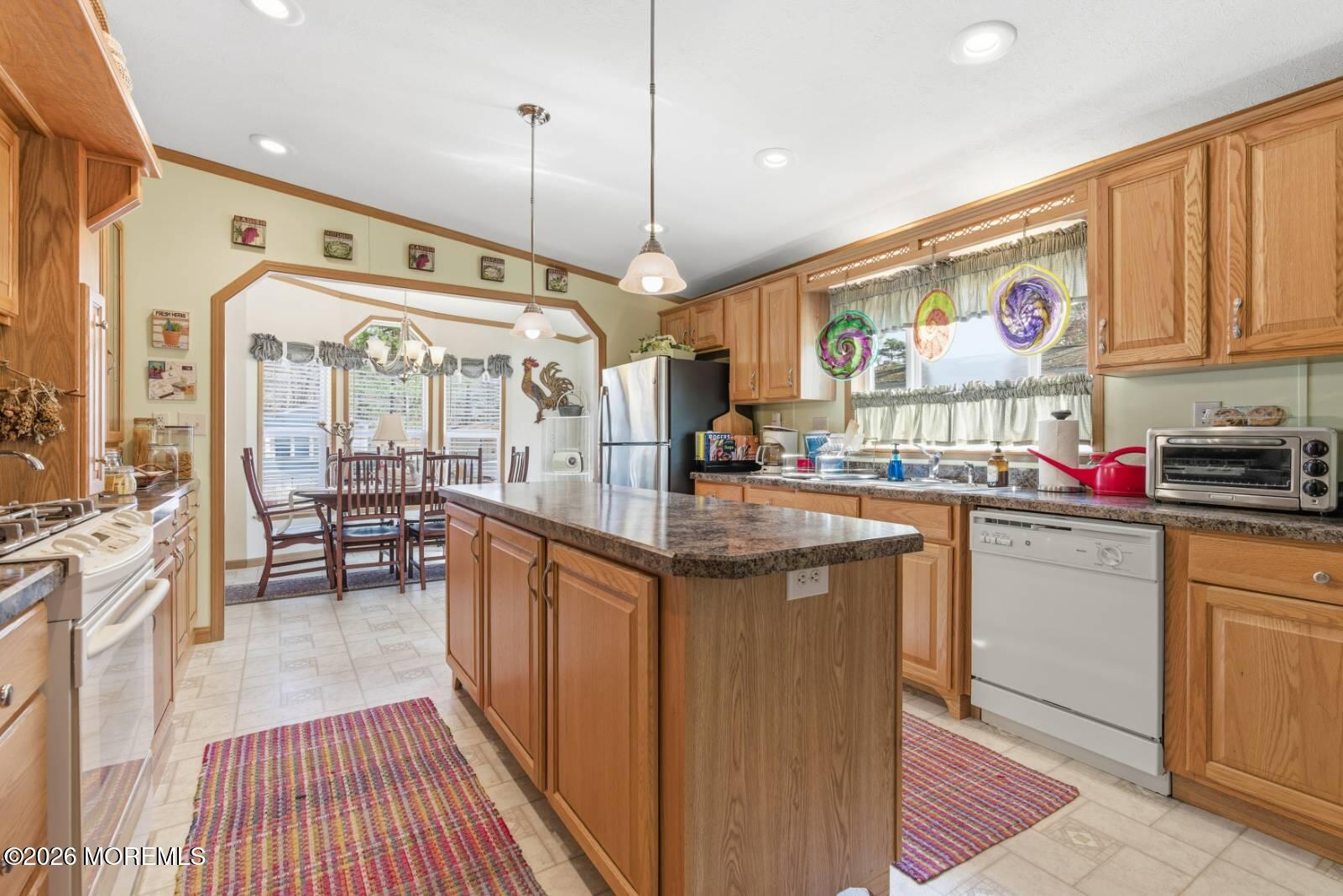 35 Goldenrod Place