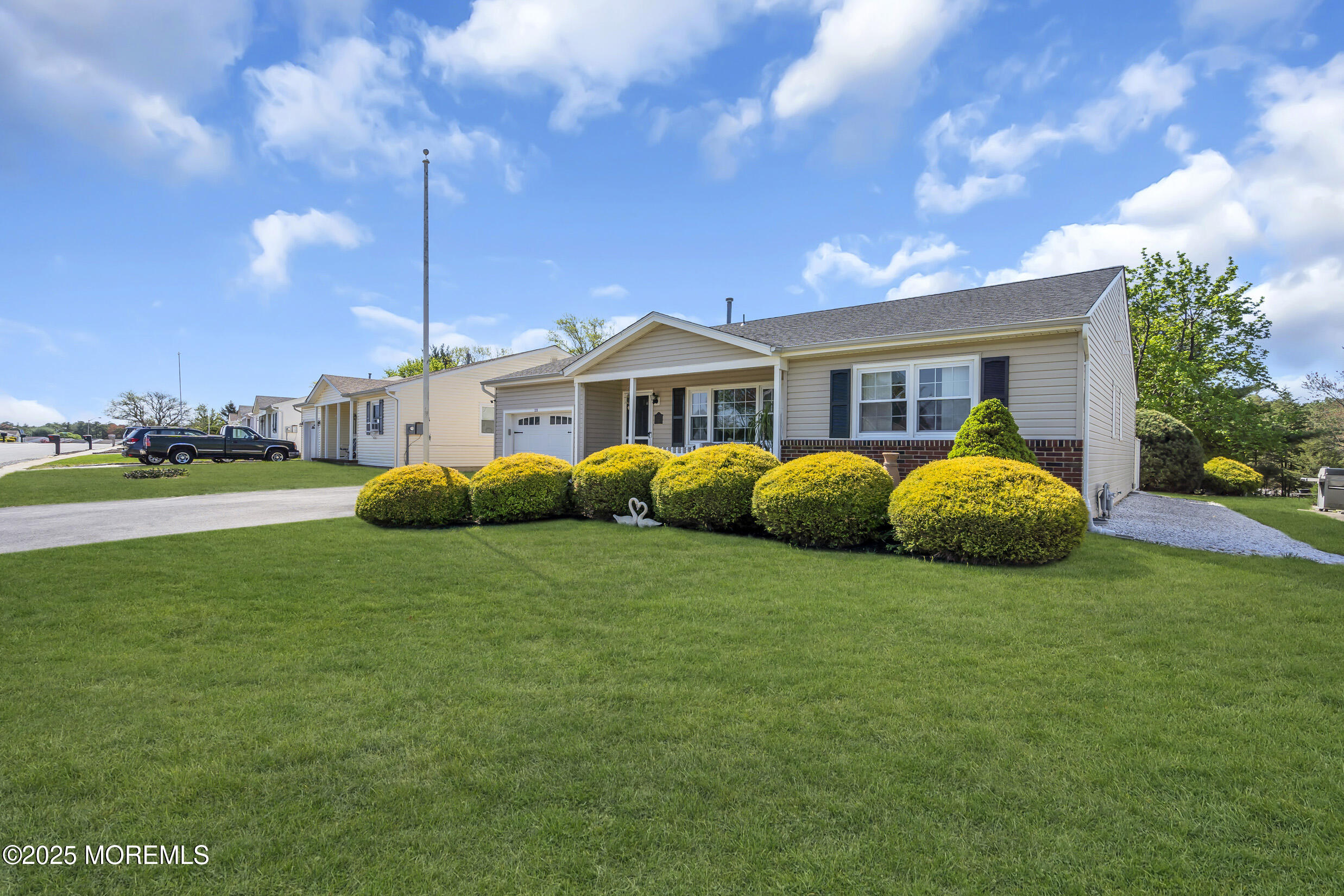 223 Westbrook Drive, Toms River, New Jersey image 32