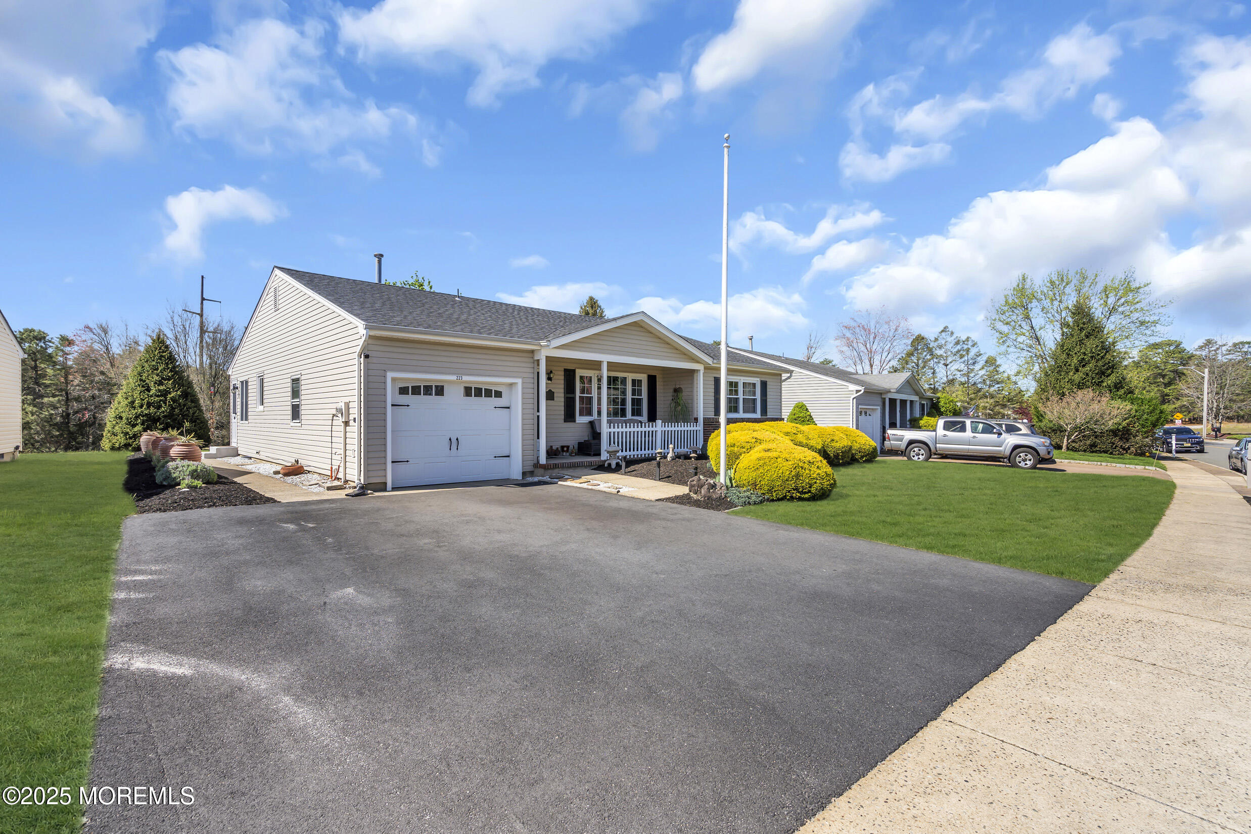 223 Westbrook Drive, Toms River, New Jersey image 3