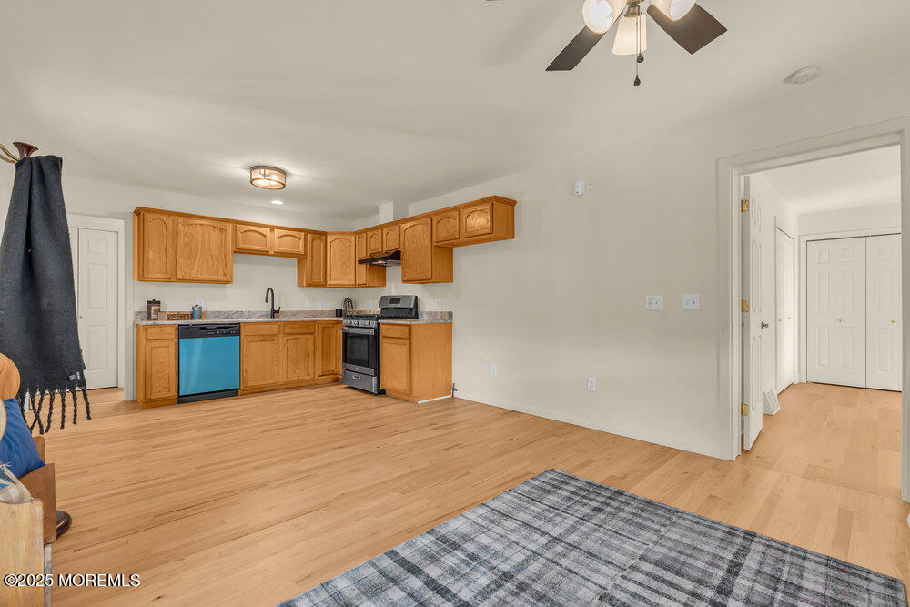 87 N Maple Avenue, Tuckerton, New Jersey image 24