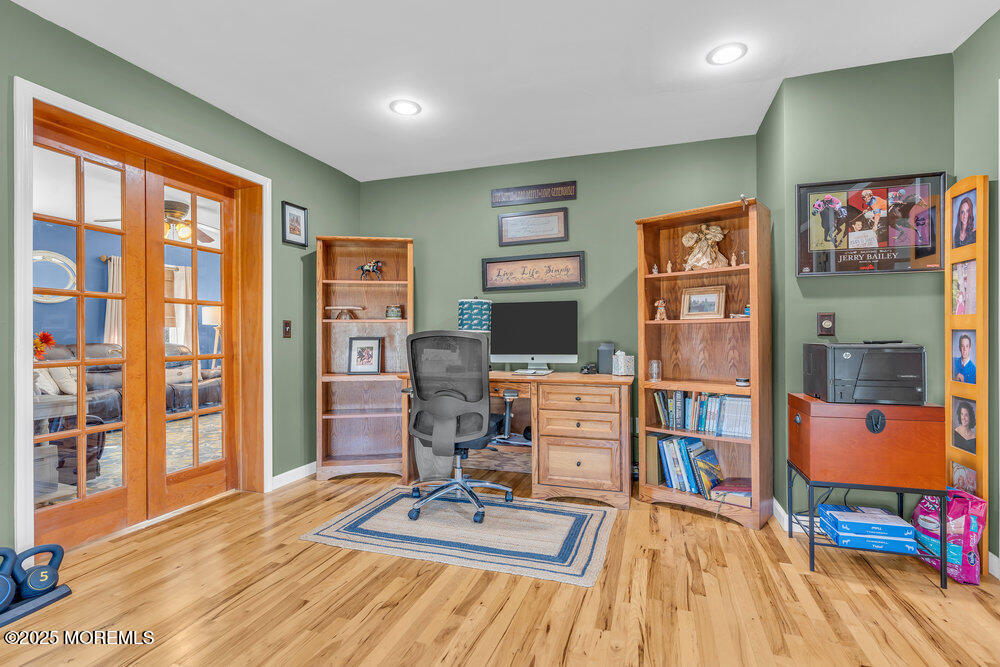 87 N Maple Avenue, Tuckerton, New Jersey image 17