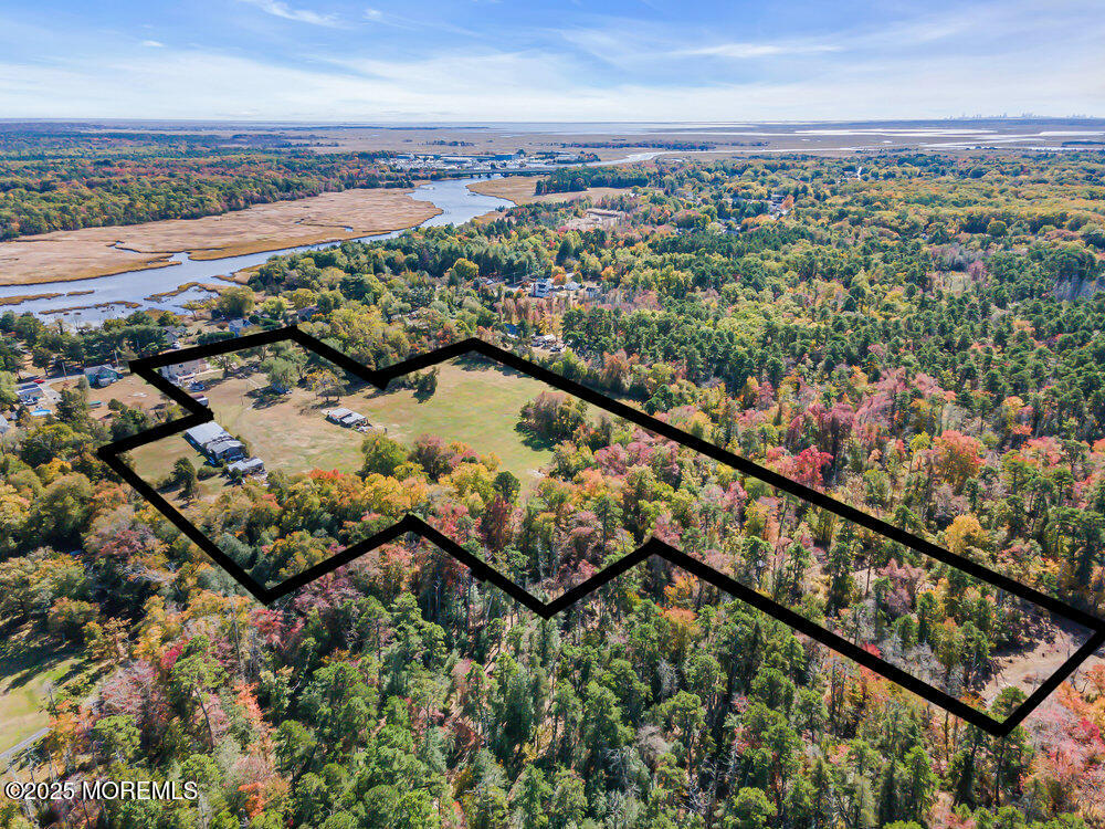 87 N Maple Avenue, Tuckerton, New Jersey image 1
