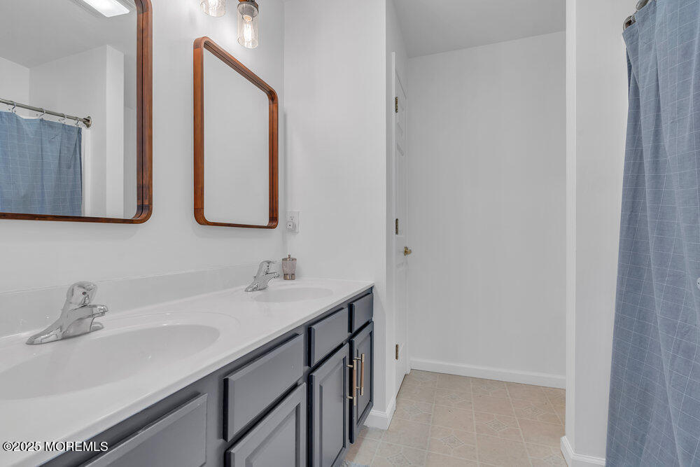 87 N Maple Avenue, Tuckerton, New Jersey image 33
