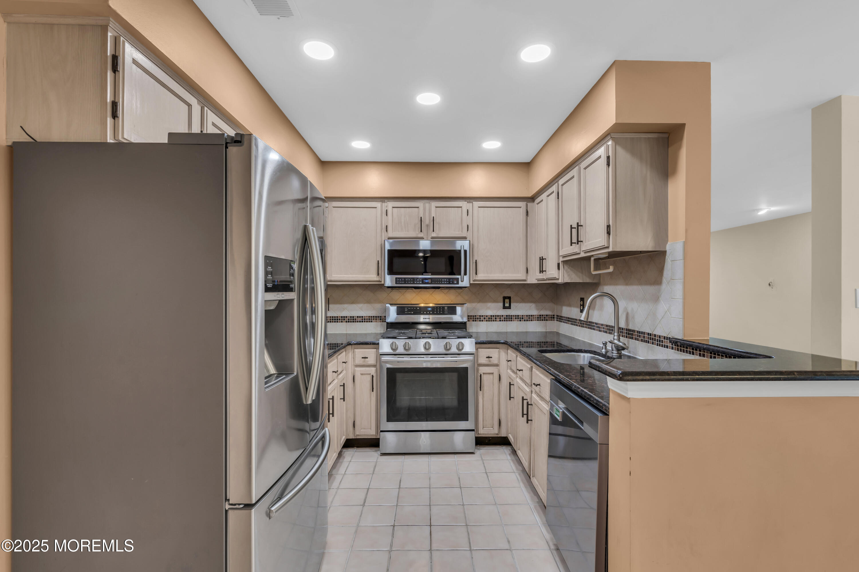 991 Lily Court, Morganville, New Jersey image 19