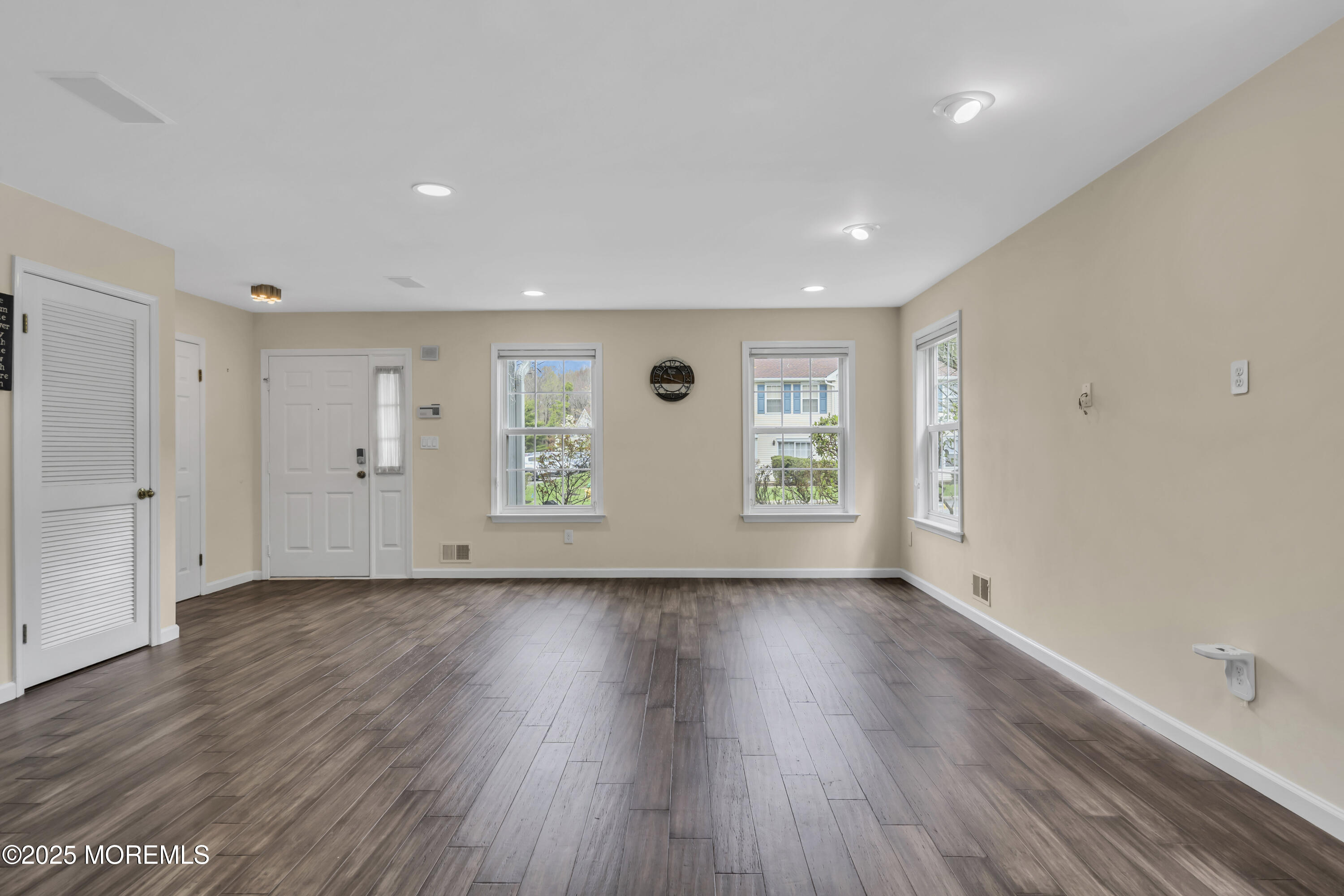 991 Lily Court, Morganville, New Jersey image 10