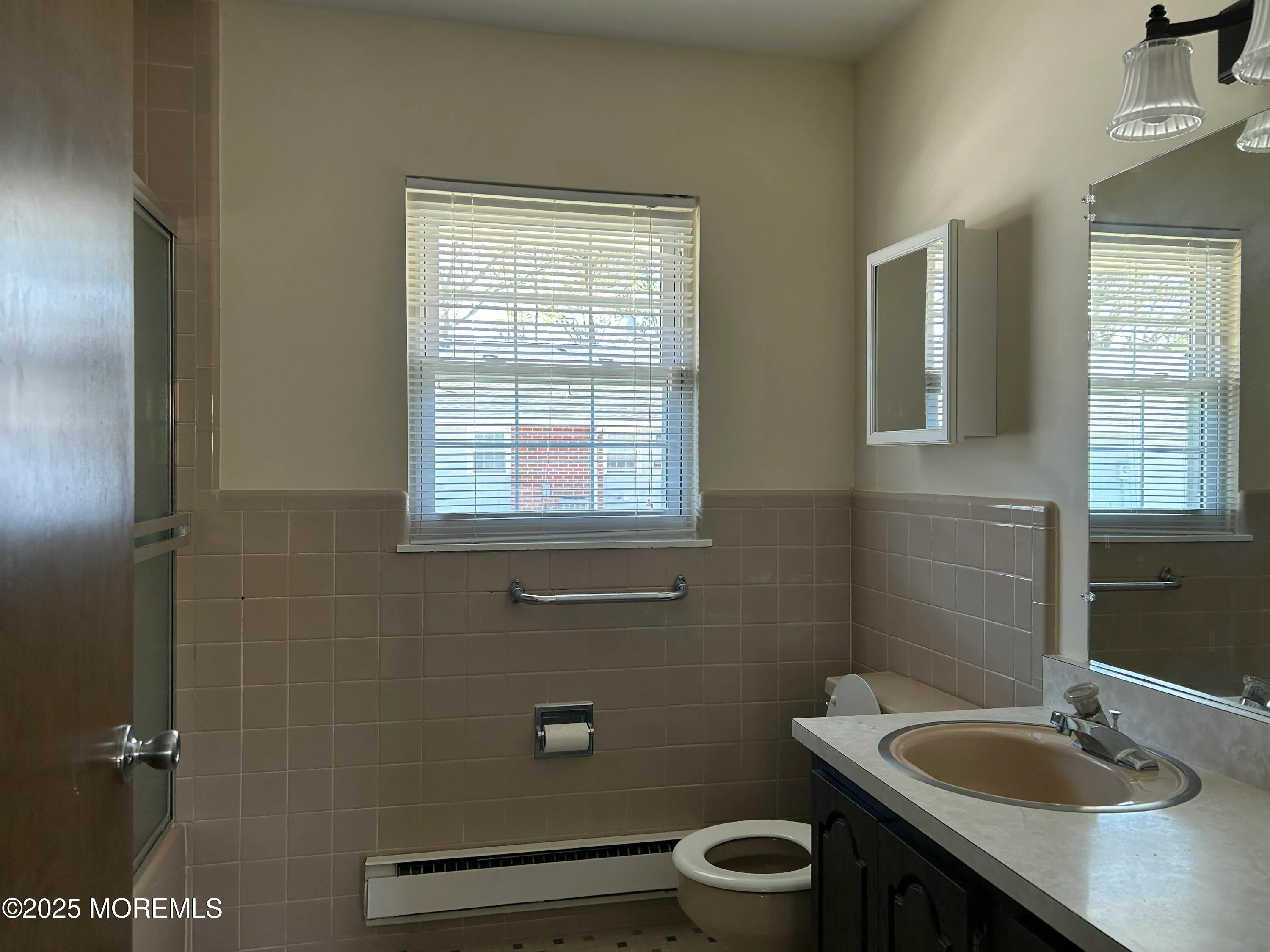 Lakewood, New Jersey 08701, United States, 2 Bedrooms Bedrooms, ,1 BathroomBathrooms,Residential,Active,111713