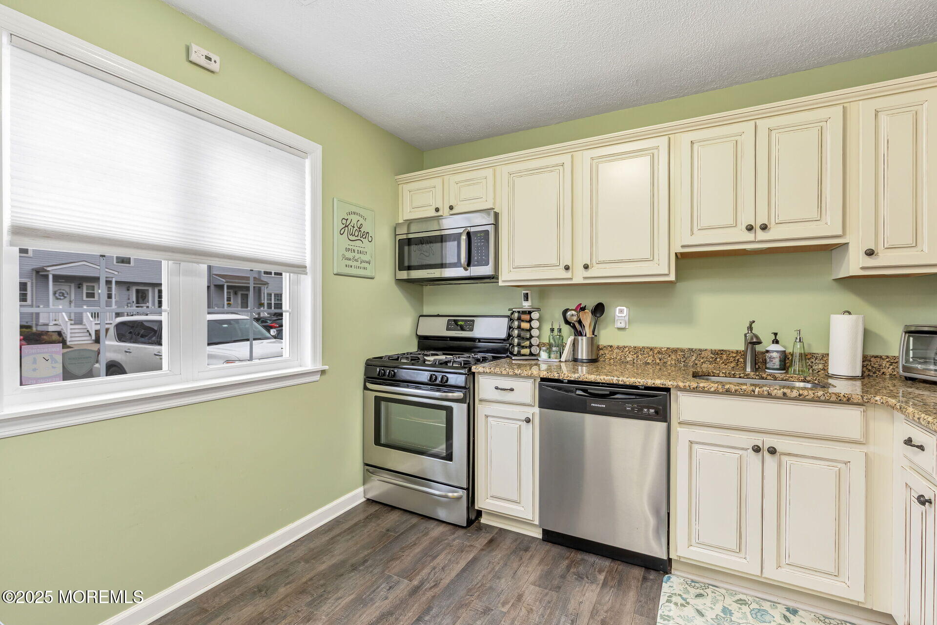 60 County Road #F32, Cliffwood, New Jersey image 3