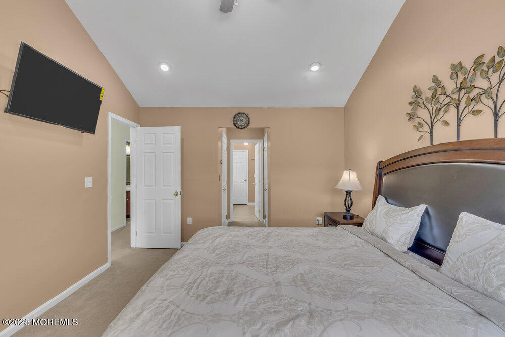 26 Inwood Drive, Manalapan, New Jersey image 23