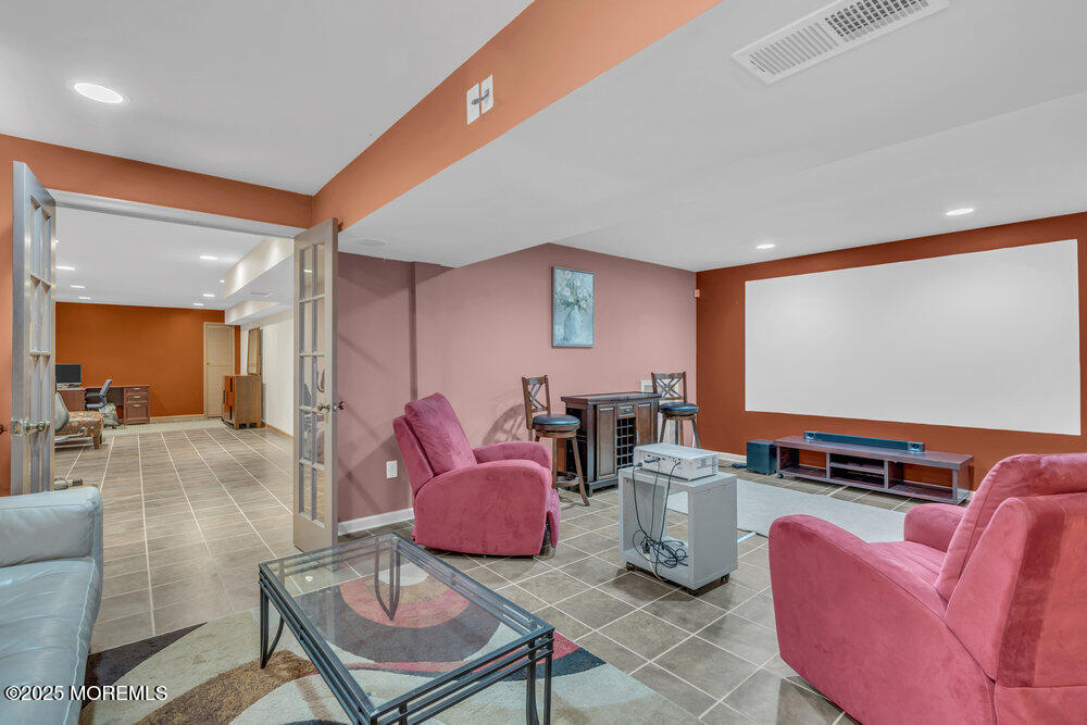 26 Inwood Drive, Manalapan, New Jersey image 33