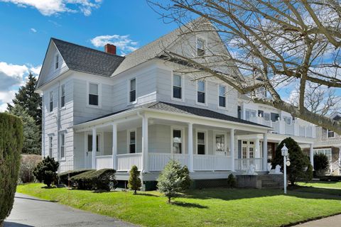 Homes For Rent - 407 Jersey Avenue<br/> Spring Lake, NJ 07762