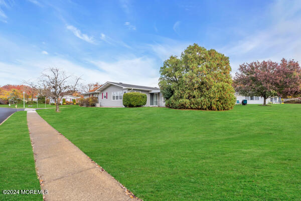 2 Hanley Court, Brick, New Jersey image 2