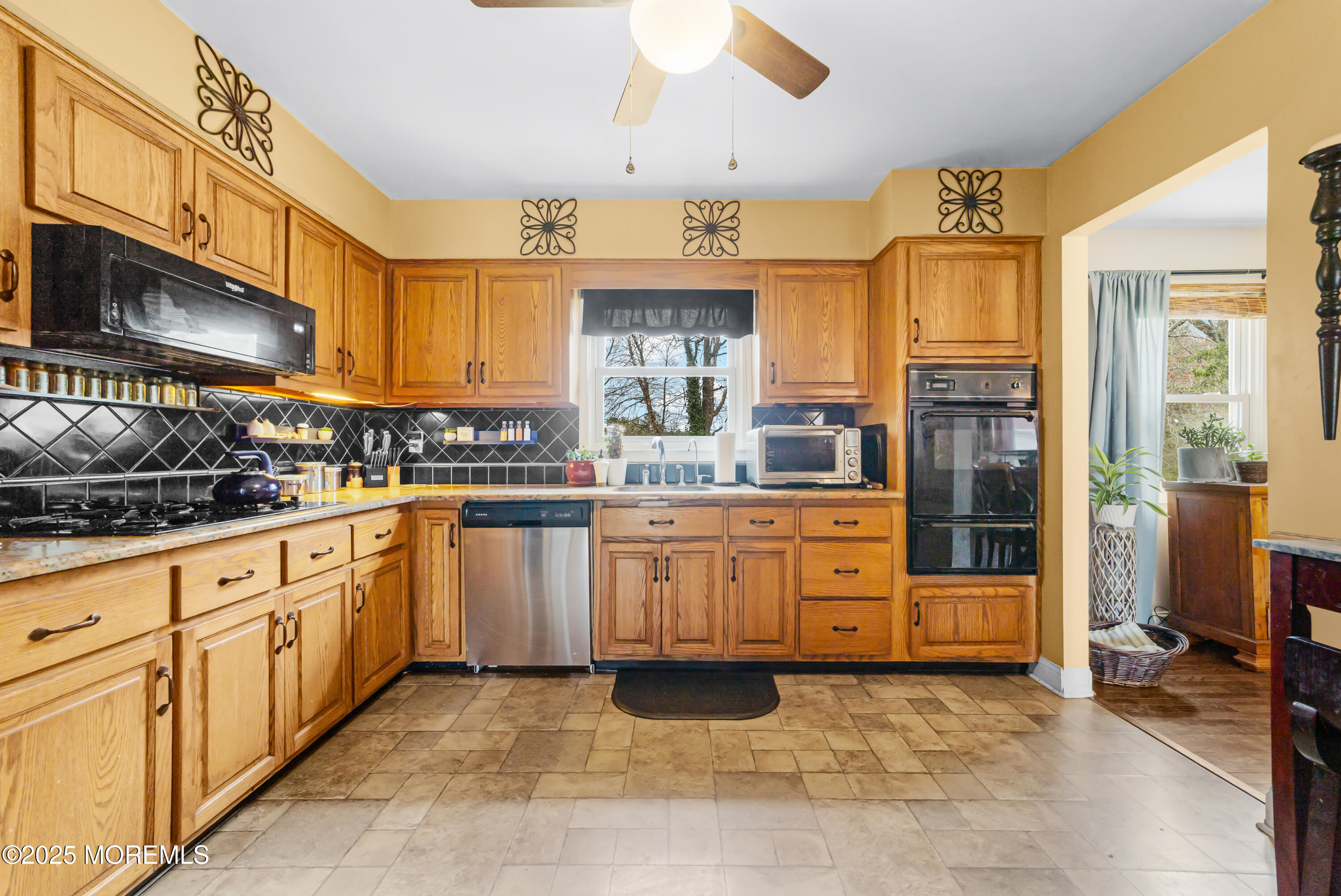 38 Evergreen Terrace, Monroe Township, New Jersey image 10