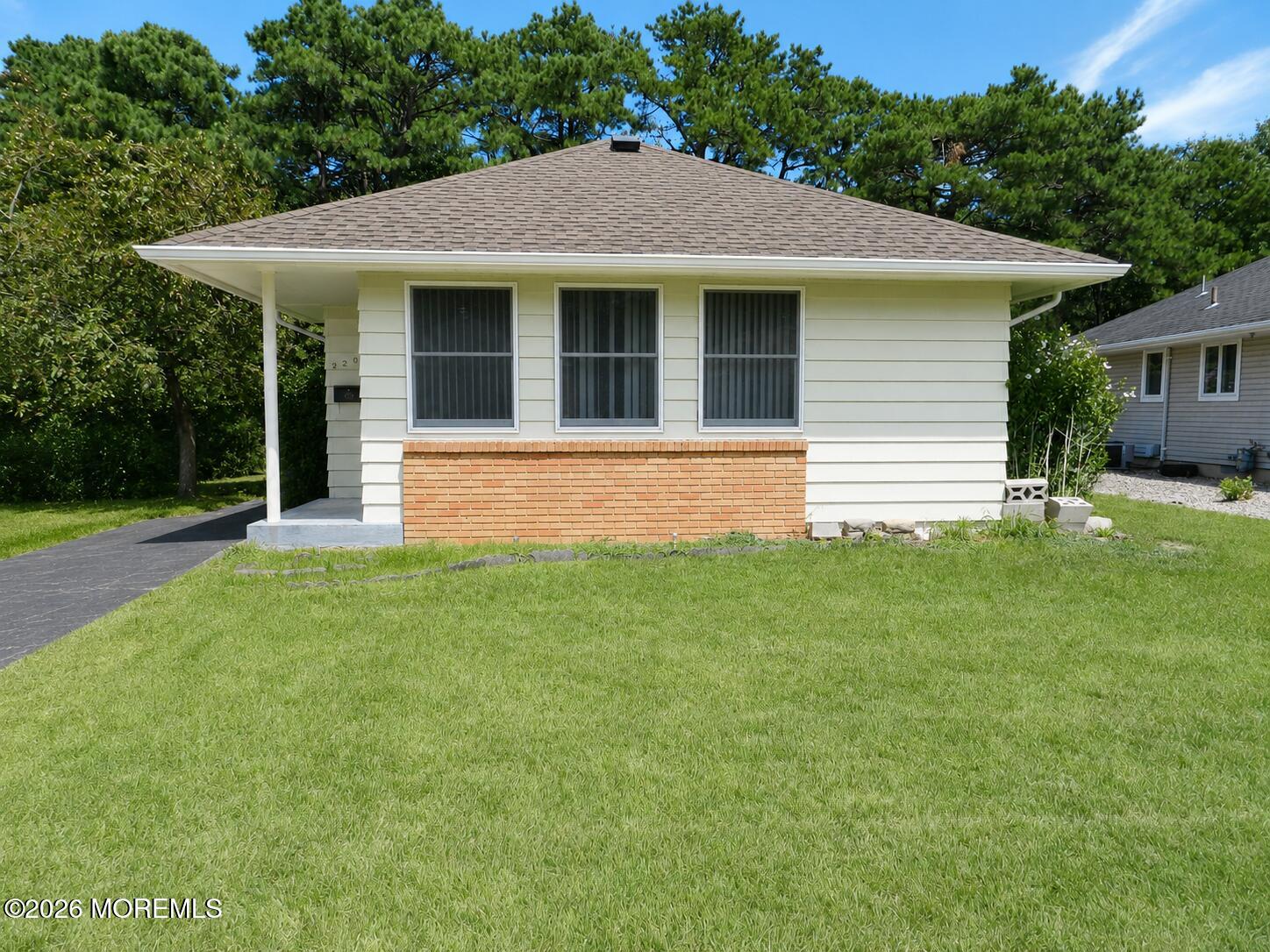 2201 Mt Hope Lane