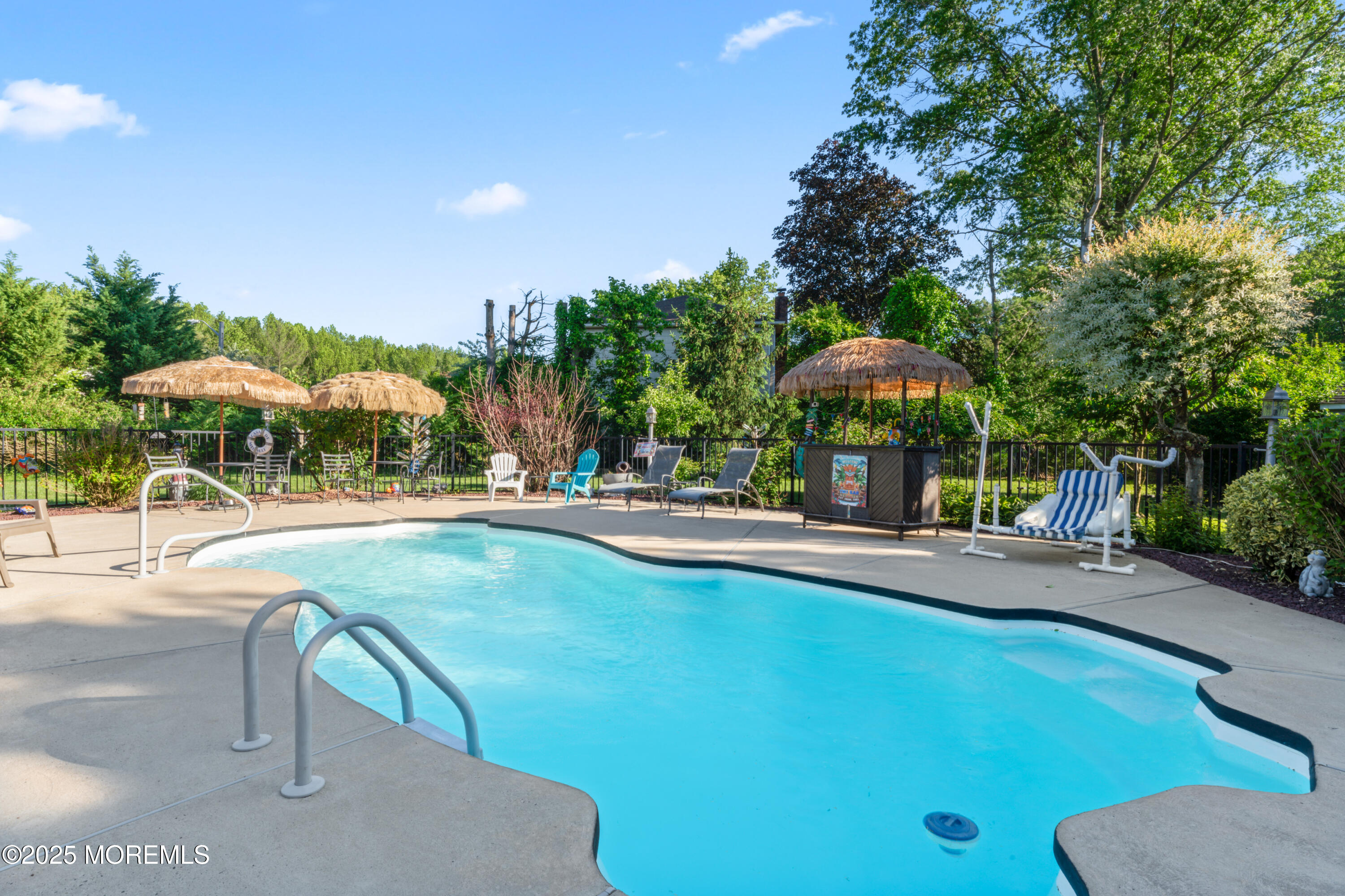 19 Dartmoor Drive, Manalapan, New Jersey image 32