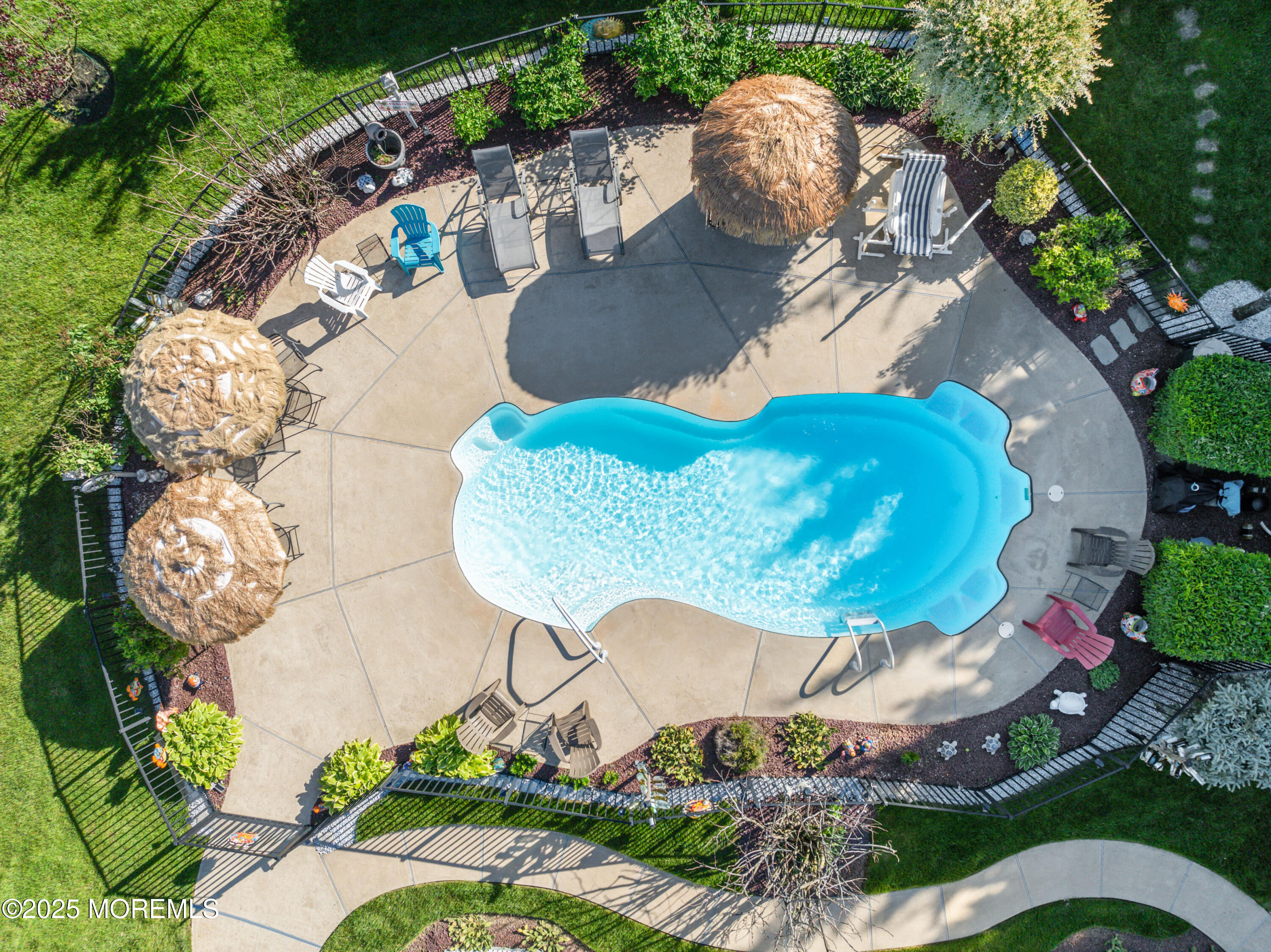 19 Dartmoor Drive, Manalapan, New Jersey image 35