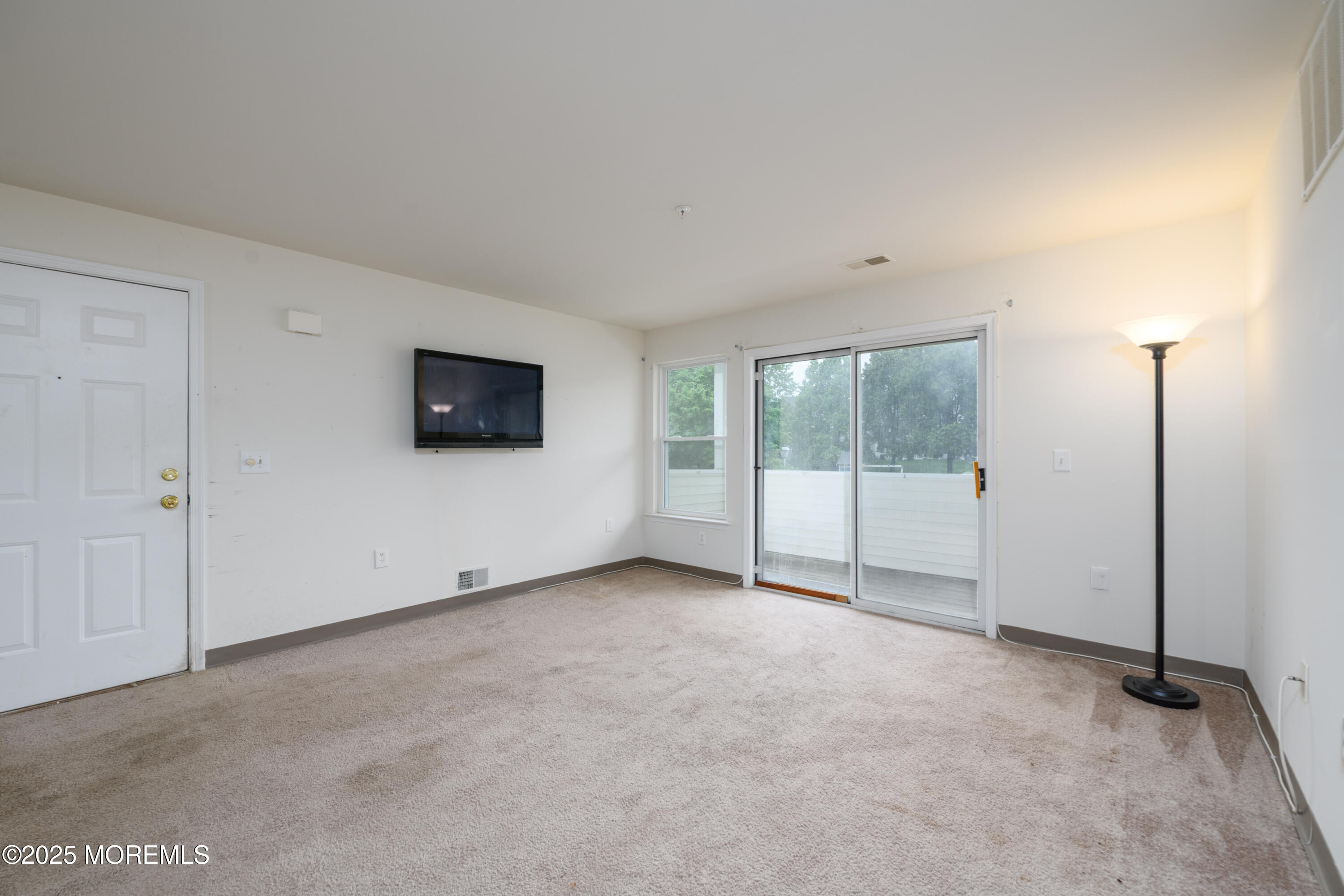 10 Basset Court, Tinton Falls, New Jersey image 6